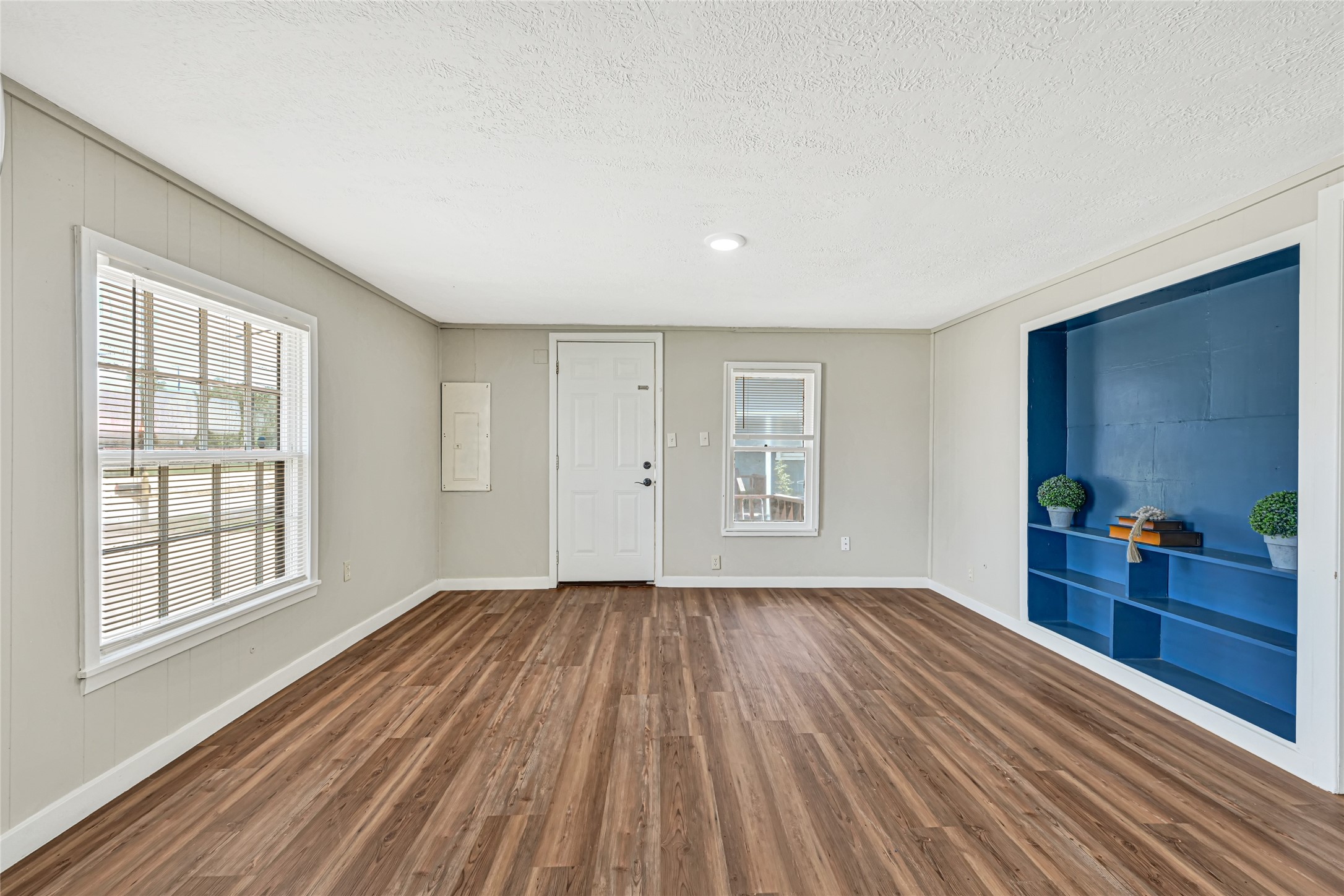 4568 Dunnam Road B Property Photo 7