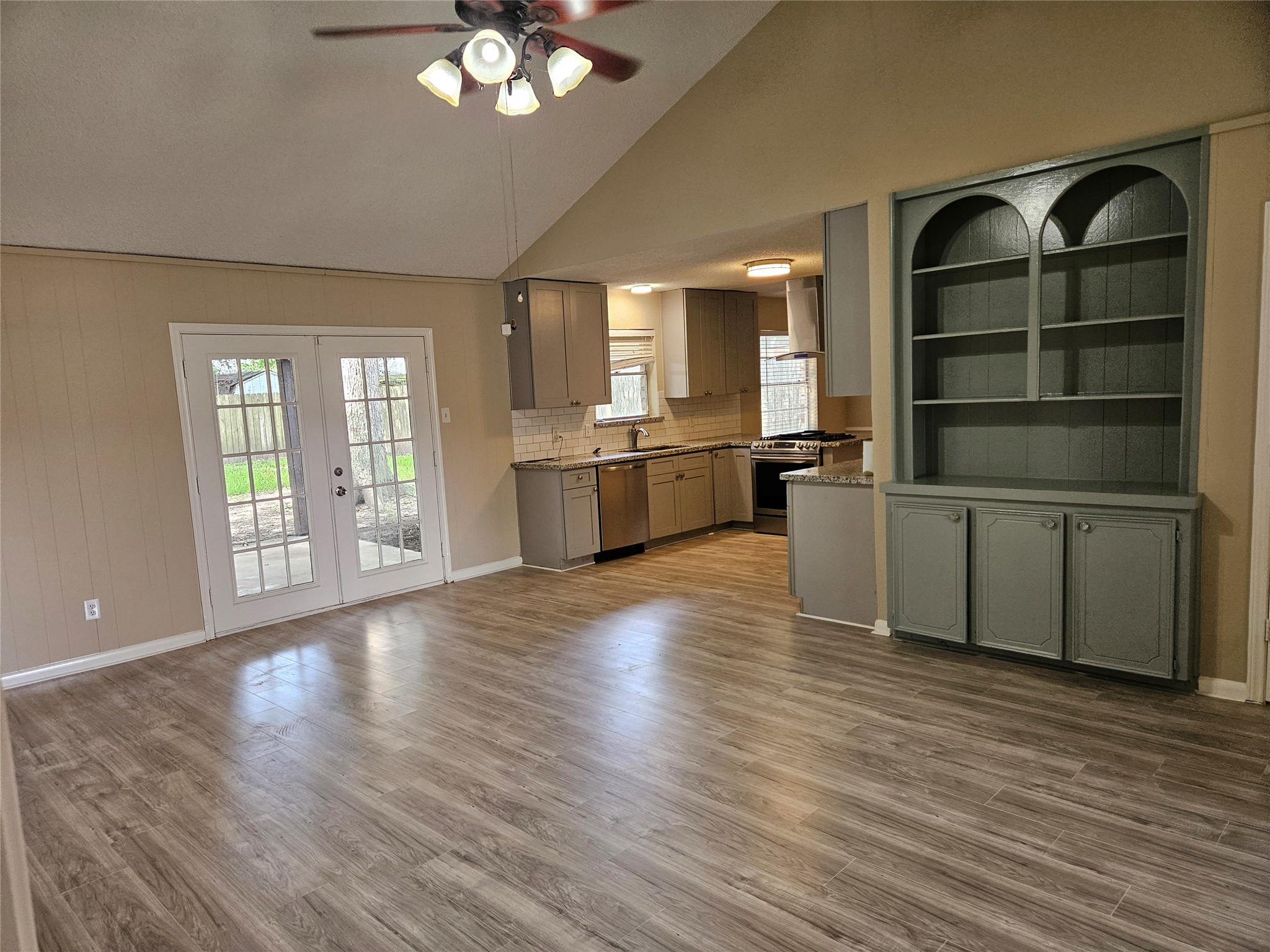 1402 New Orleans Street Property Photo 8