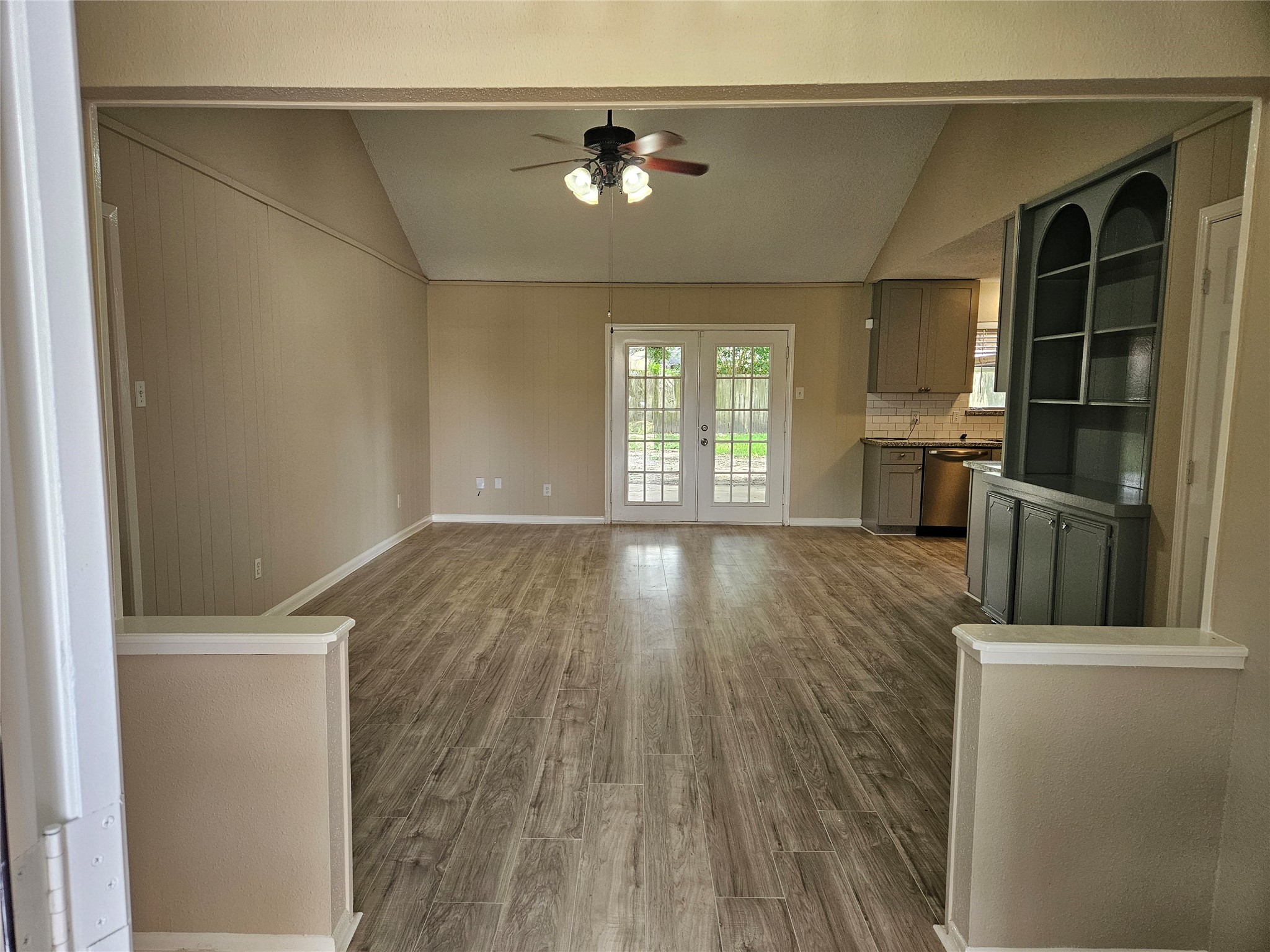 1402 New Orleans Street Property Photo 10