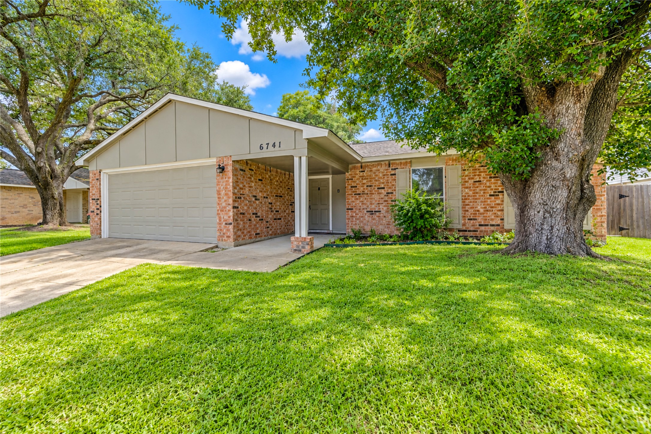 6741 Tara Drive Property Photo 3