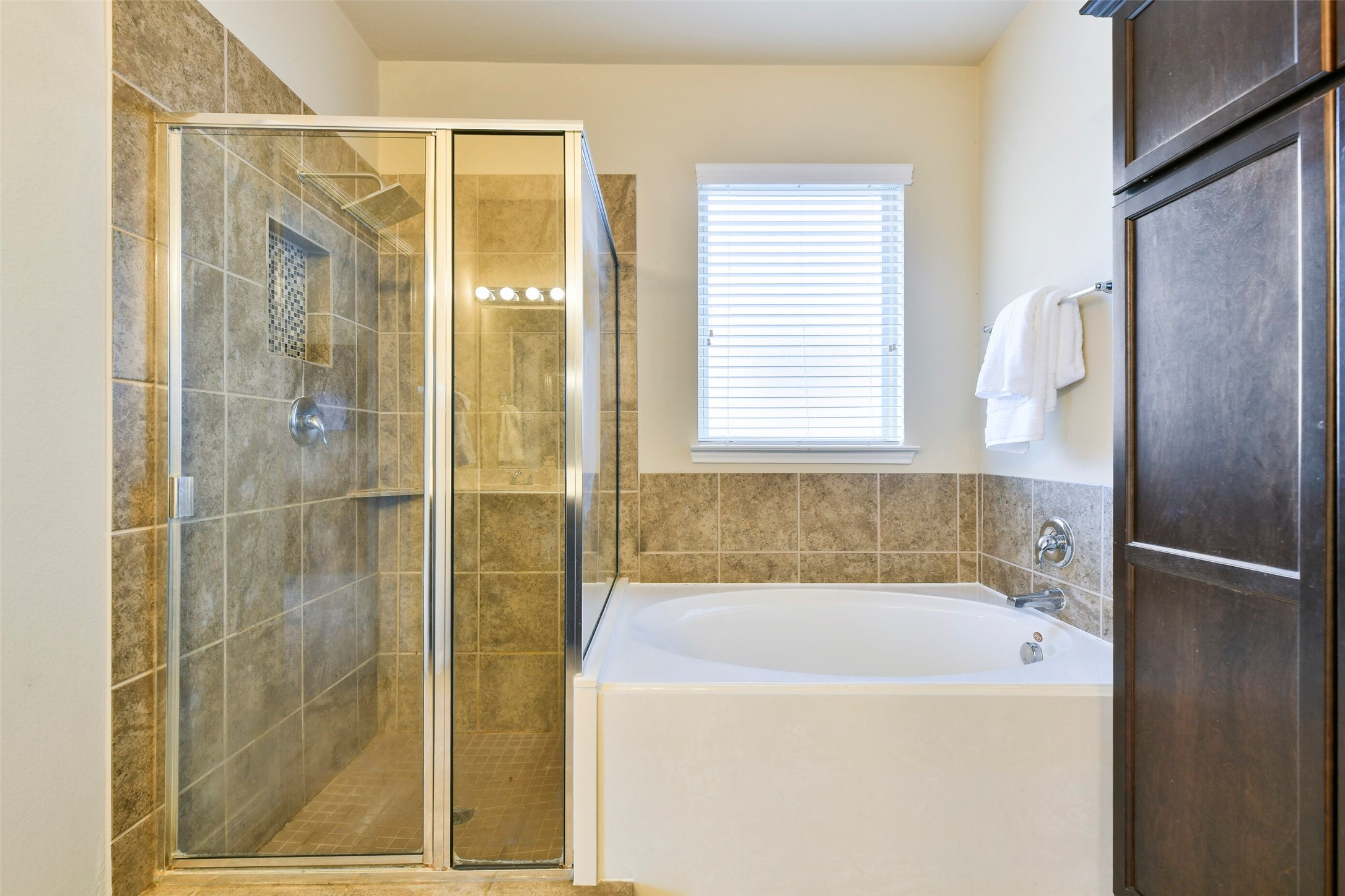 2514 Copper Fields Drive Property Photo 16