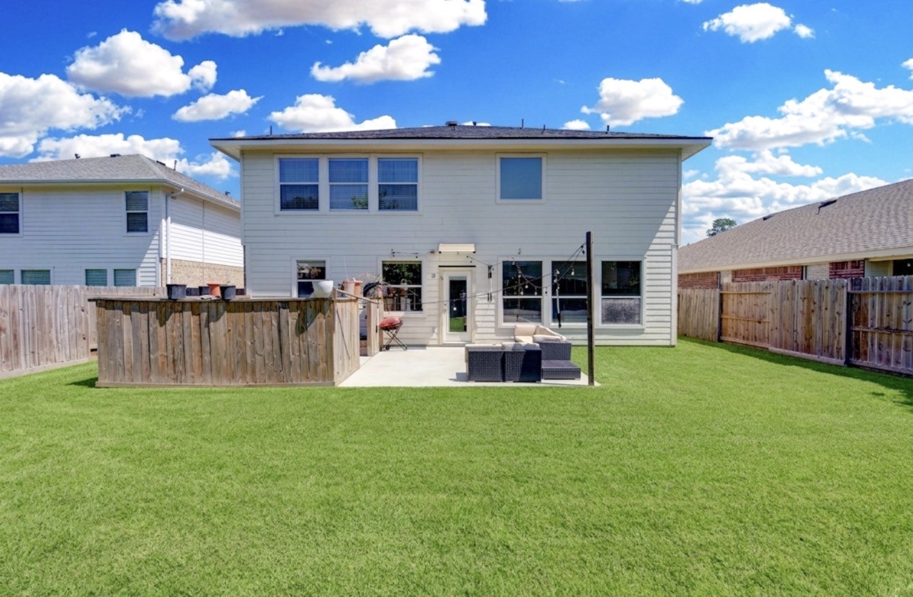 18919 Squirrel Oaks Drive Property Photo 40