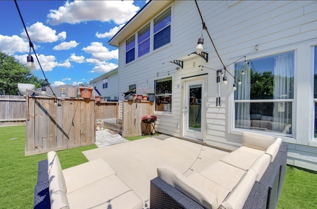 18919 Squirrel Oaks Drive Property Photo 41