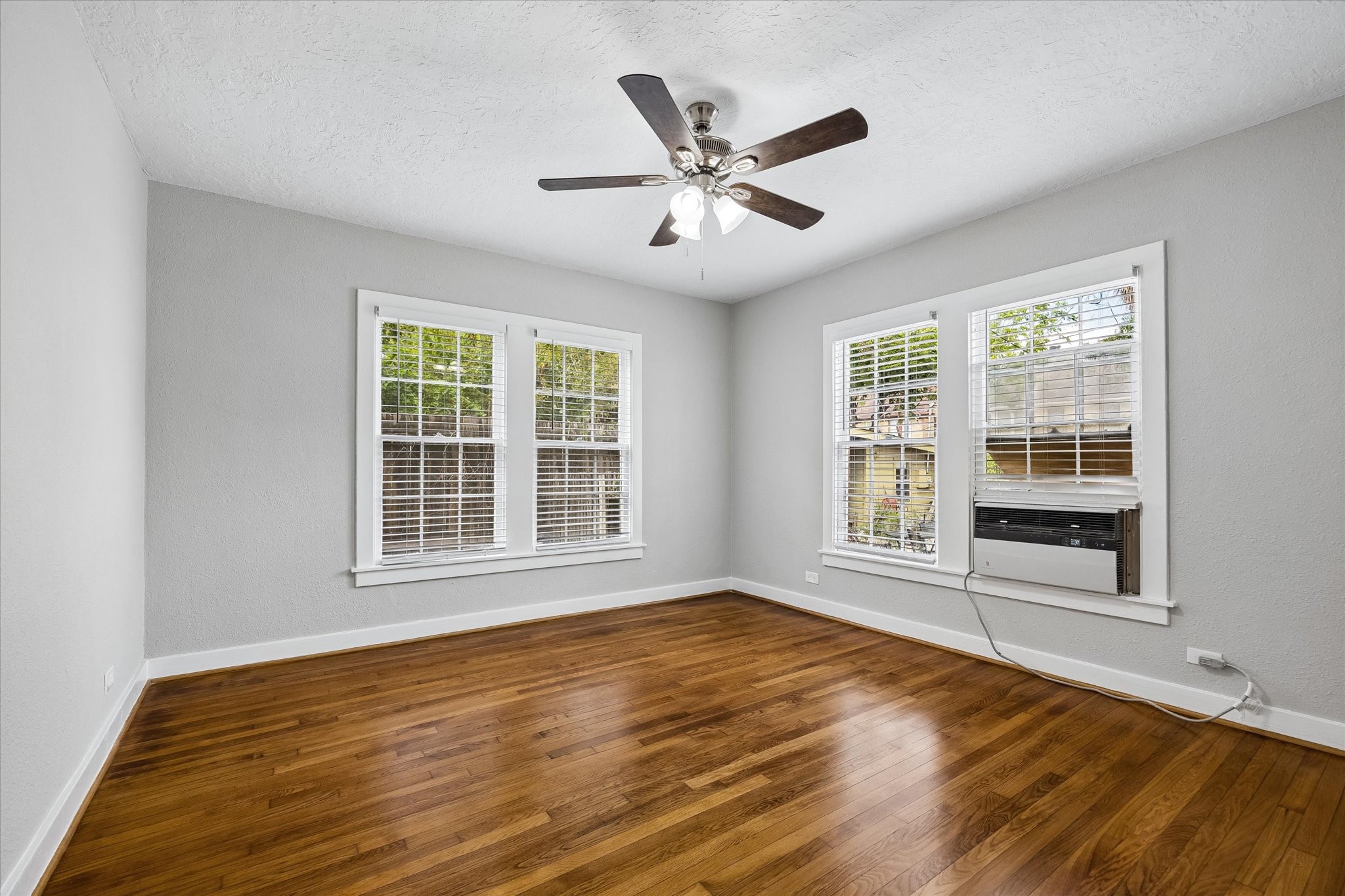 1812 W Alabama Street 2 Property Photo 9