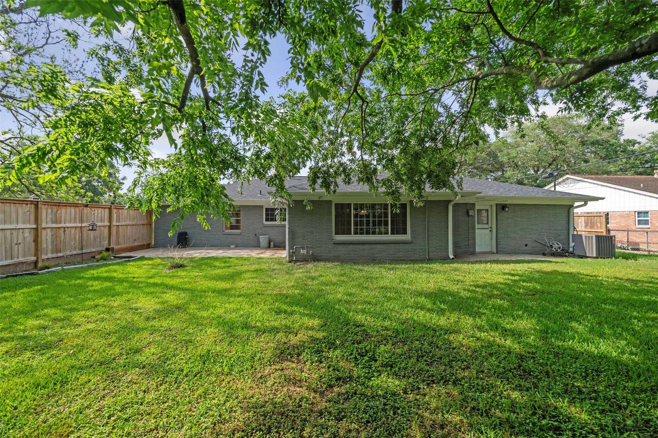 9302 Walterville Road Property Photo 15
