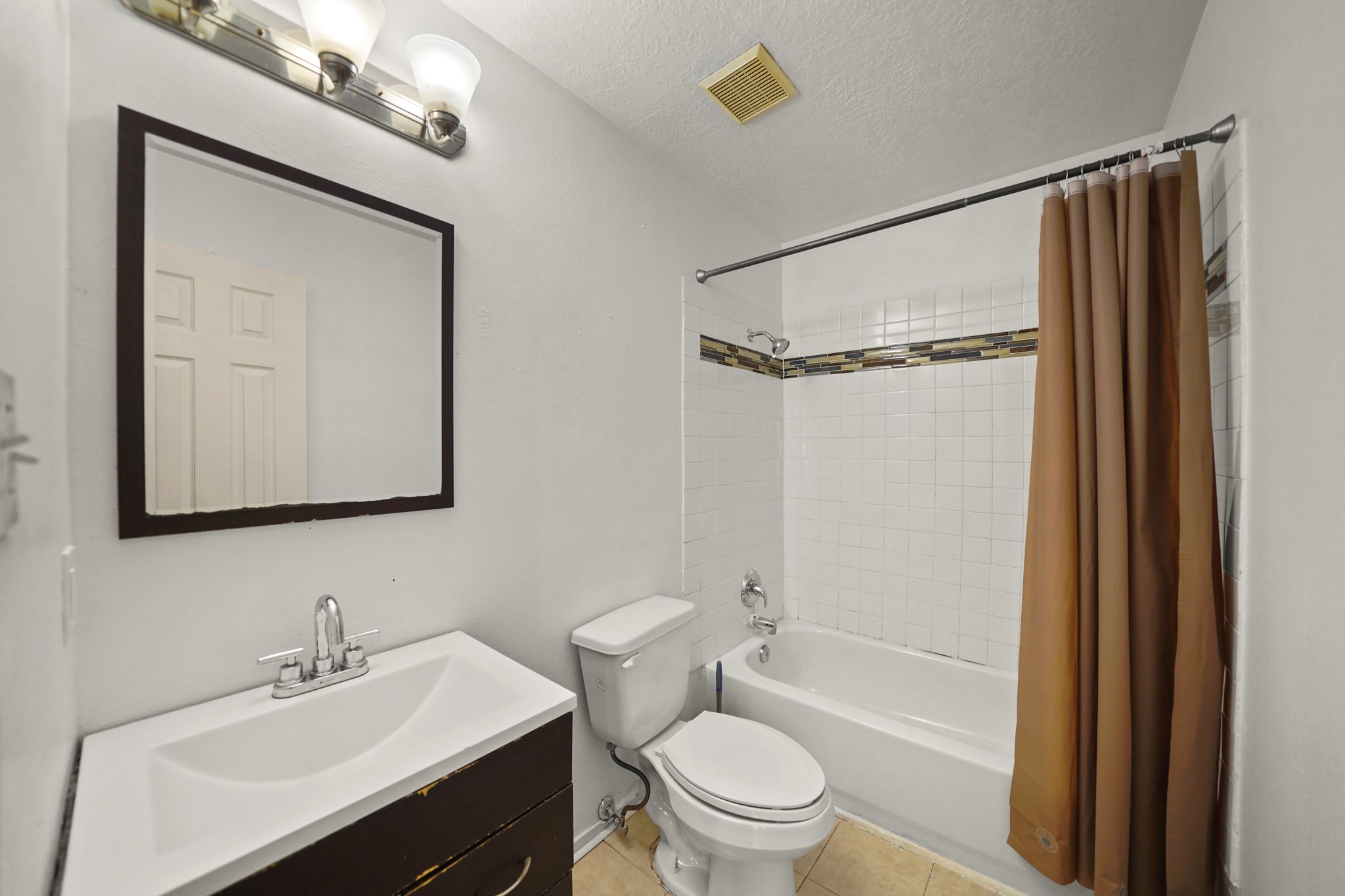 1704 Pannell Street Property Photo 7