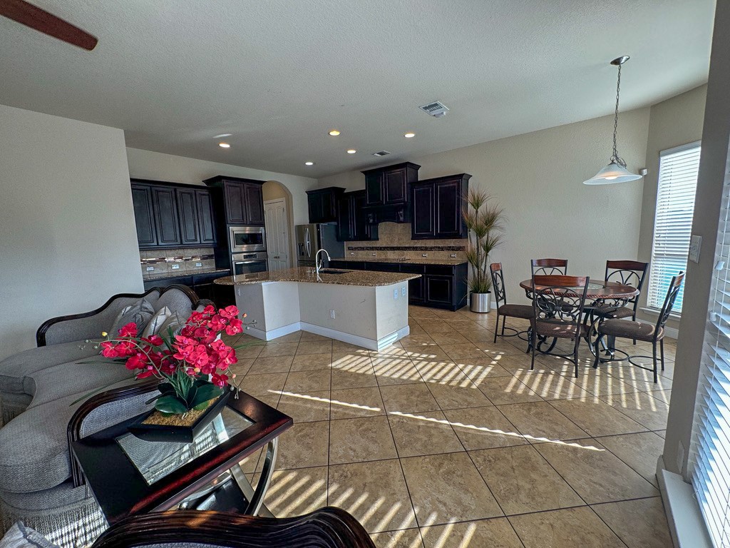 809 Alpino Property Photo 5