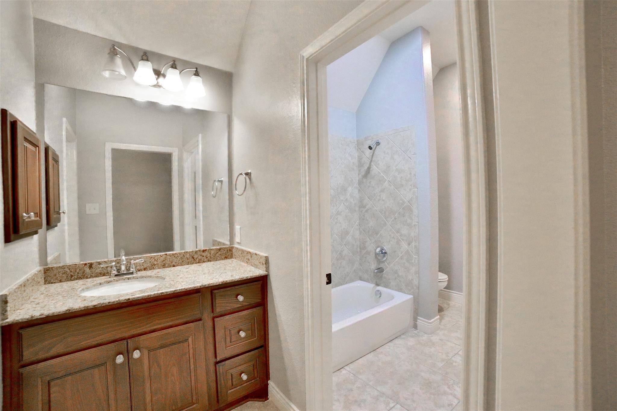 2403 Haven Hill Drive Property Photo 32