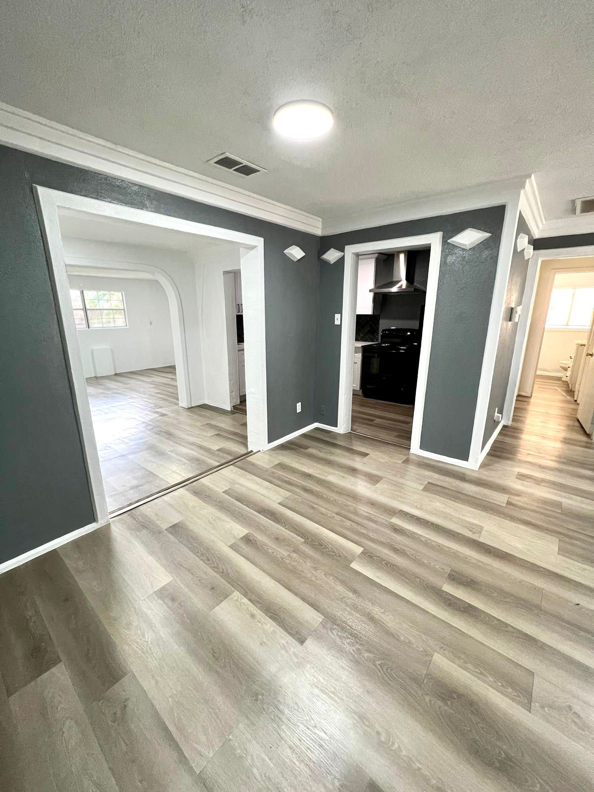 2107 Garvey Drive Property Photo 8