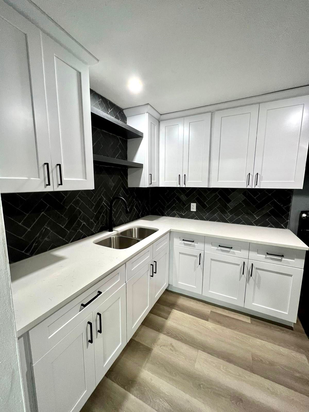 2107 Garvey Drive Property Photo 13