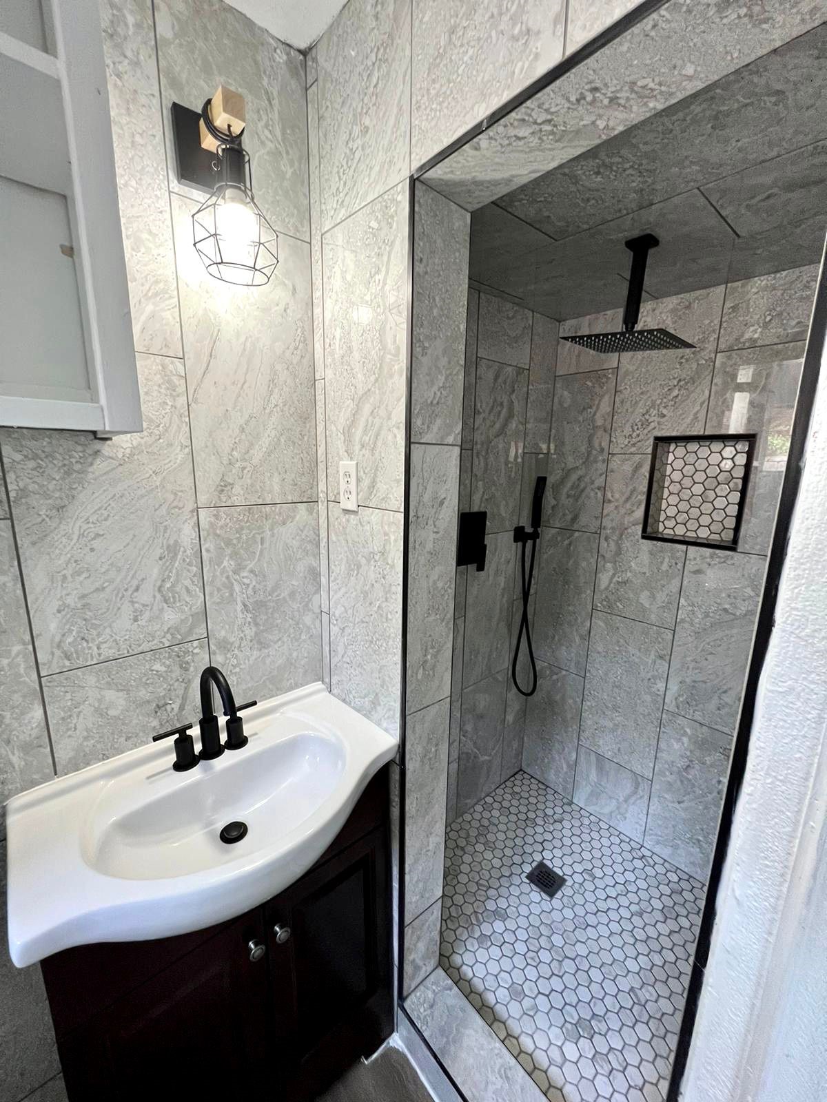 2107 Garvey Drive Property Photo 18