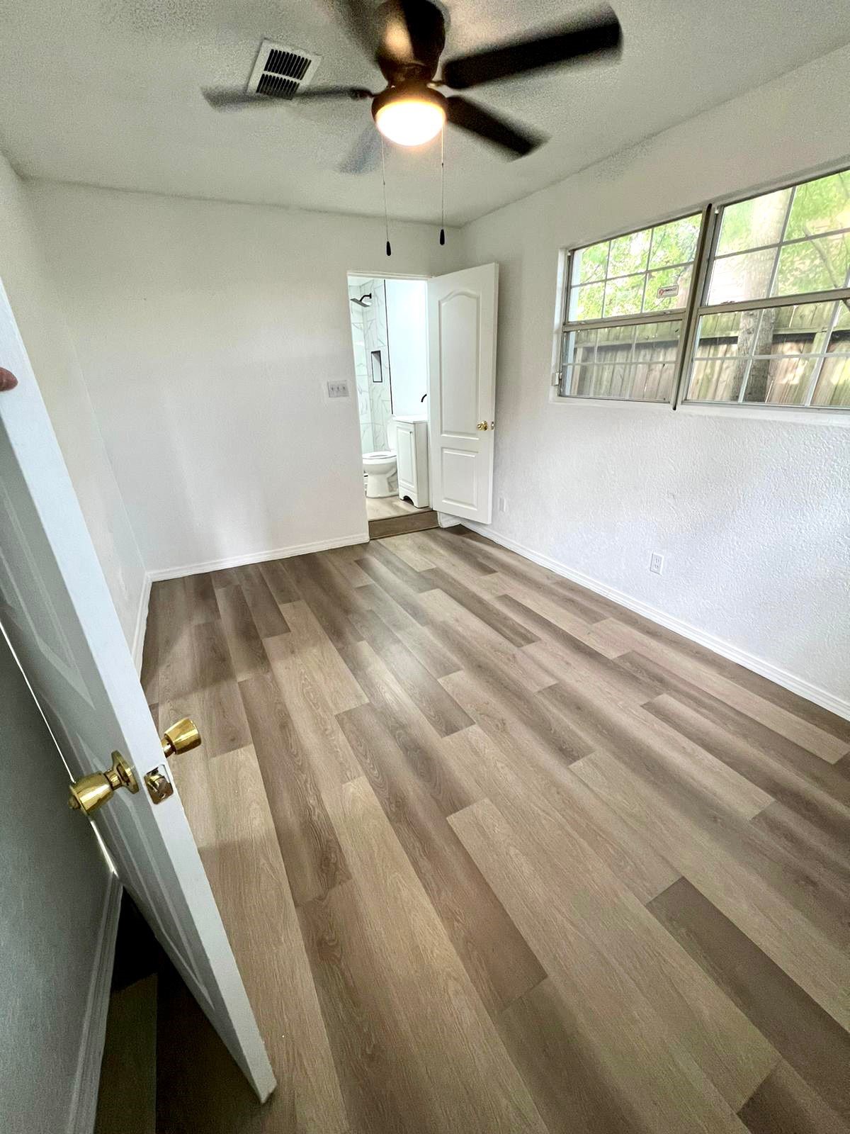 2107 Garvey Drive Property Photo 27