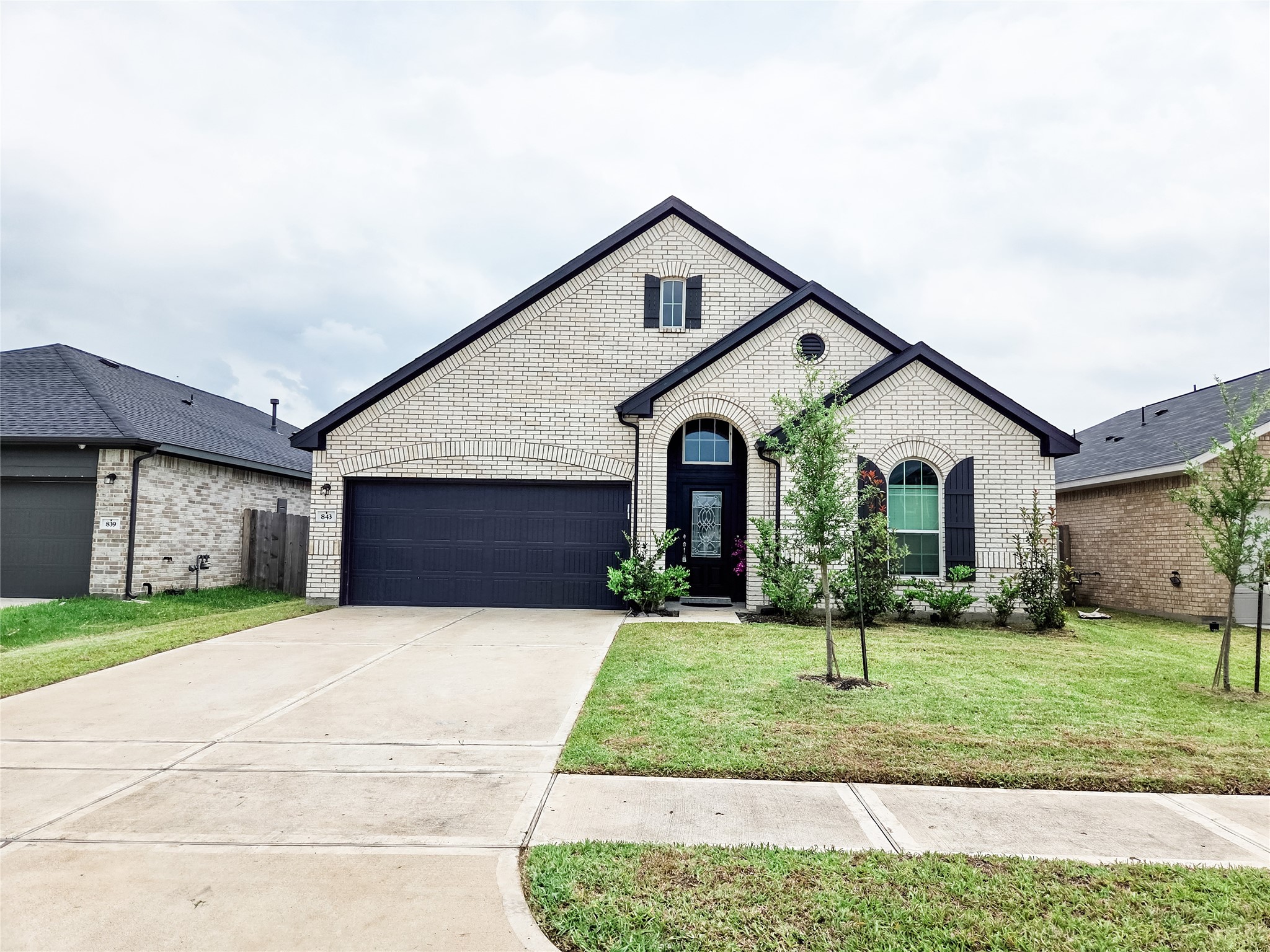 843 White Pine Haven Lane Property Photo 1