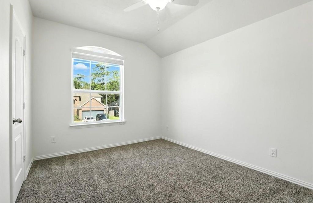 22902 Jetty Manor Lane Property Photo 14