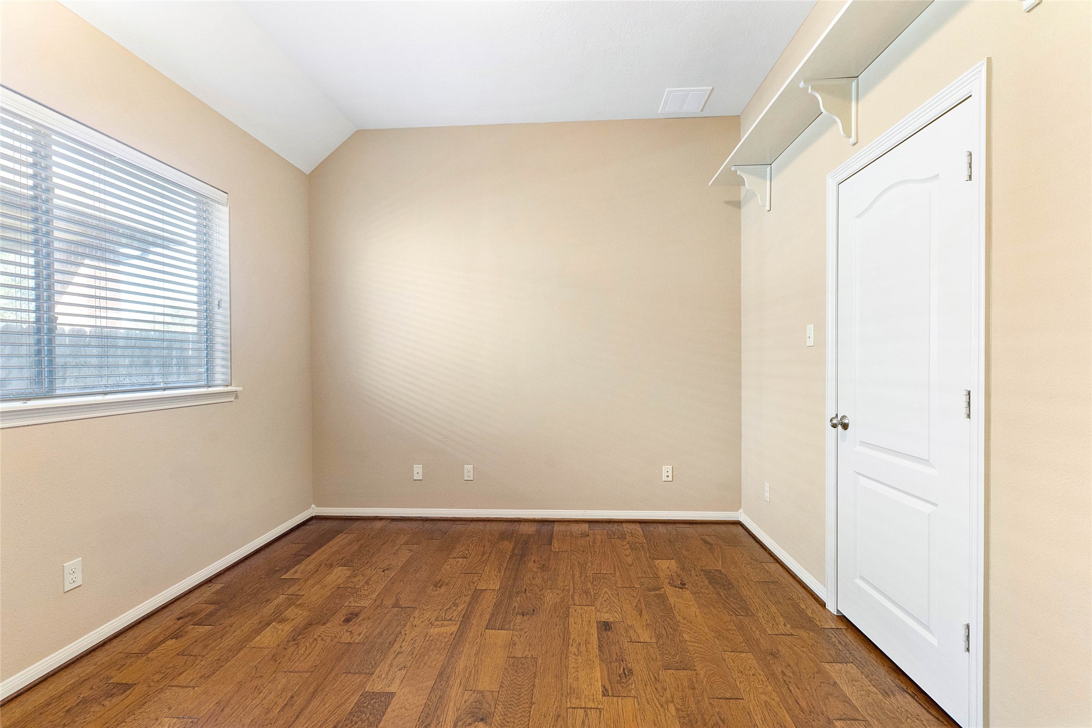 9430 Amethyst Arbor Lane Property Photo 18