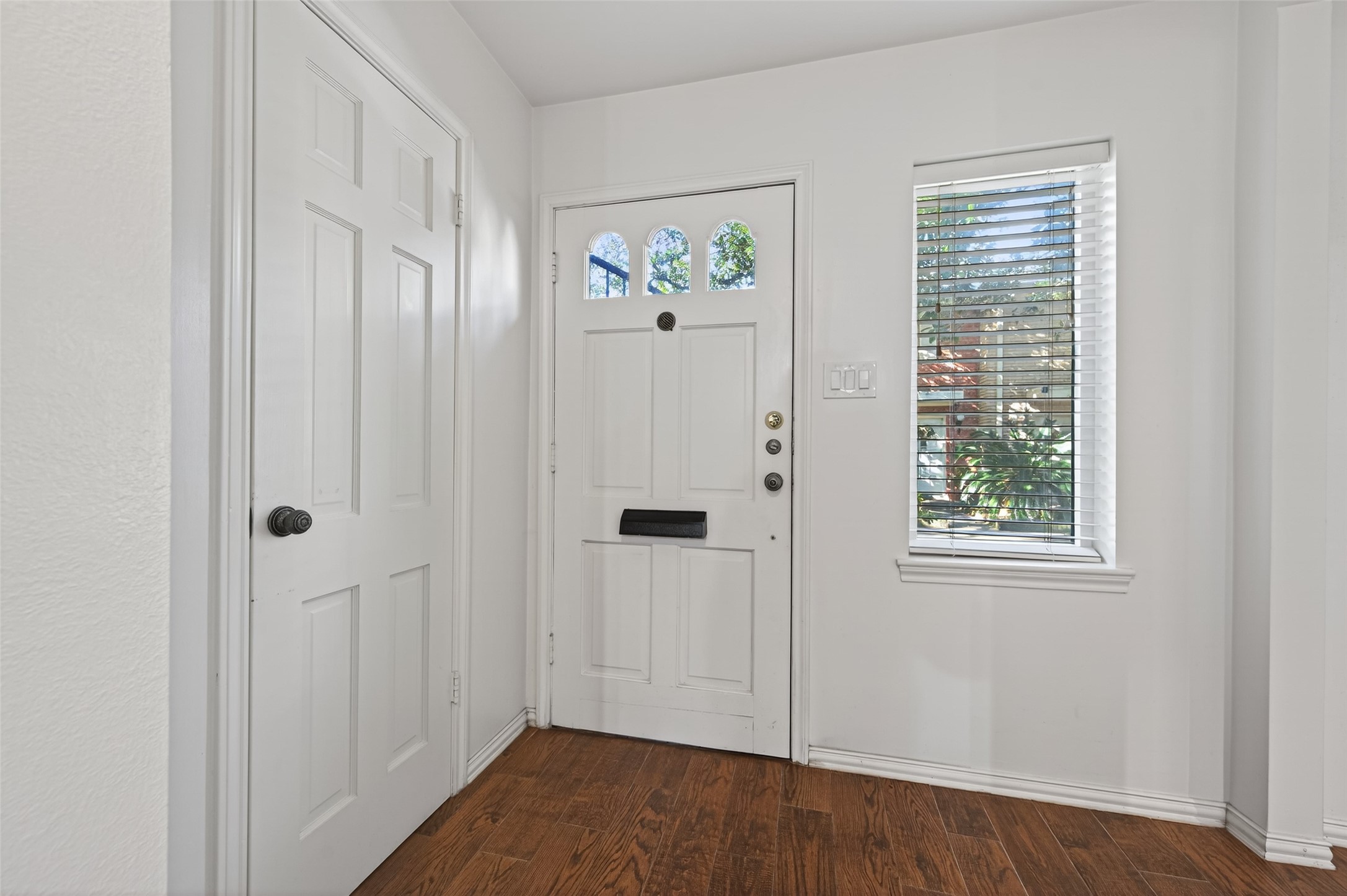 5530 Holly Street F Property Photo 2