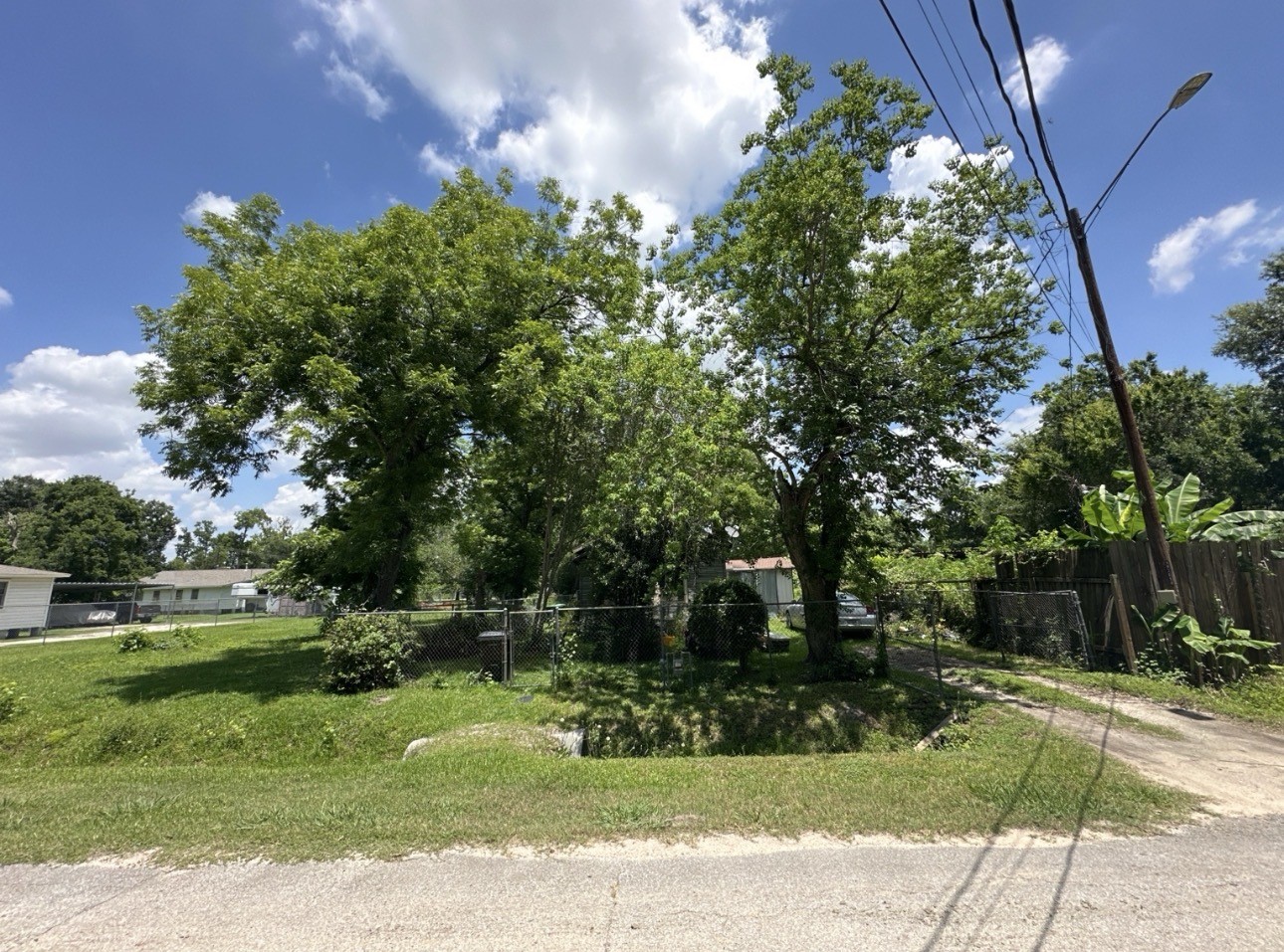 1086 Horne Street Property Photo 6