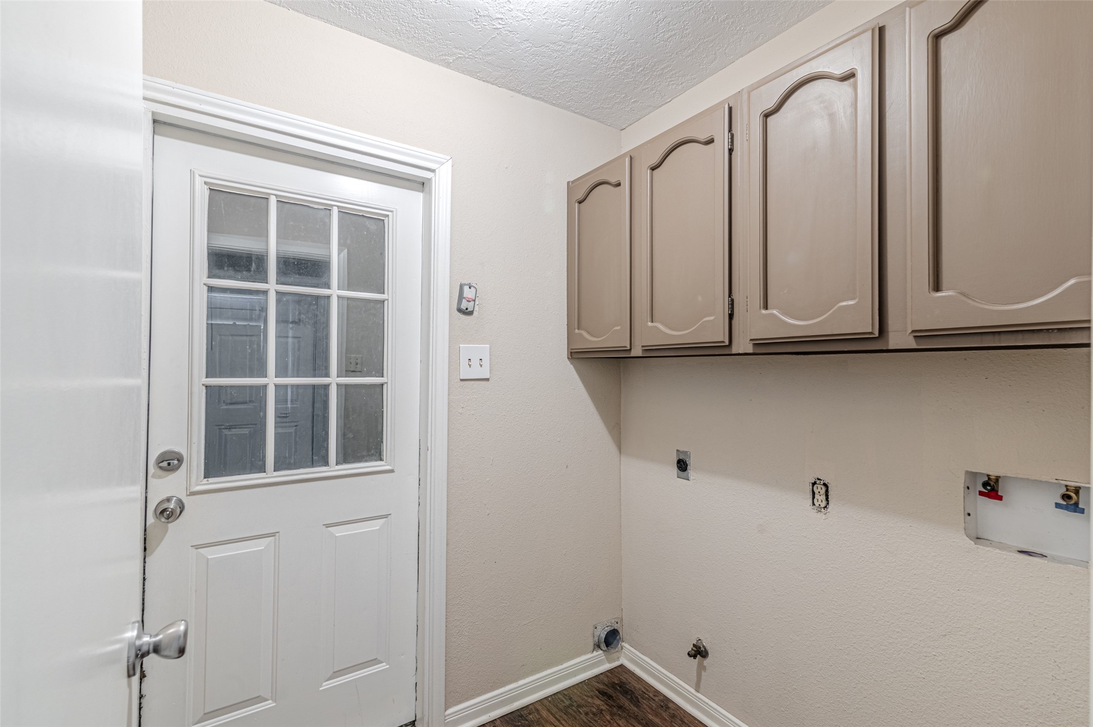9702 Birsay Street Property Photo 23