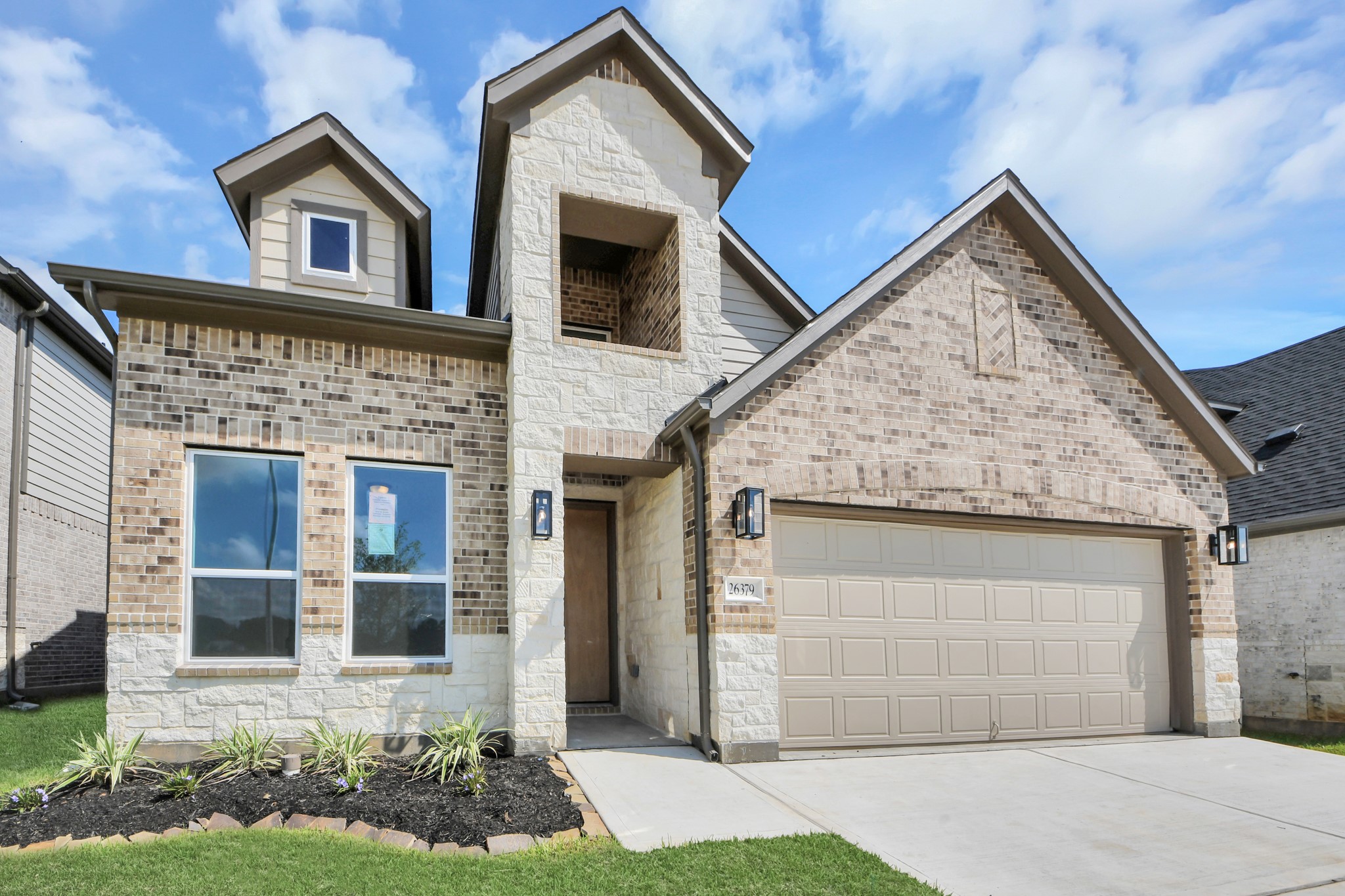 11015 Gardenia Creek Drive Property Photo 2