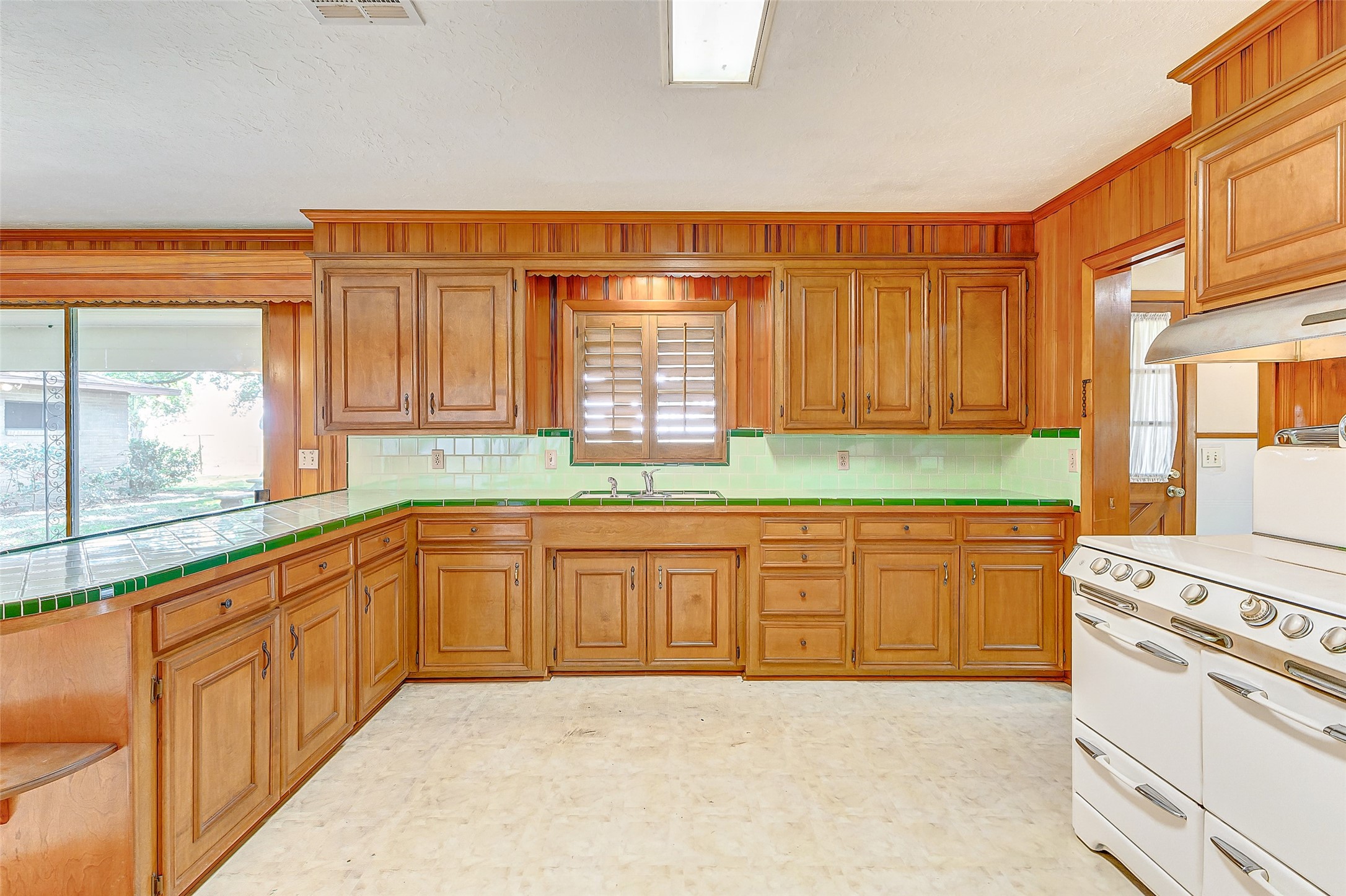 11503 Highway 36 Property Photo 10