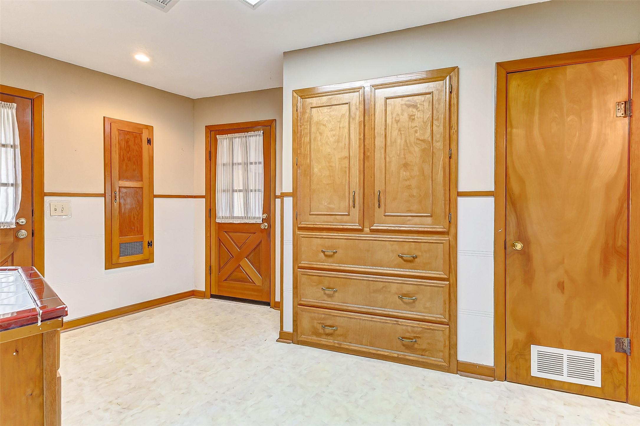 11503 Highway 36 Property Photo 16
