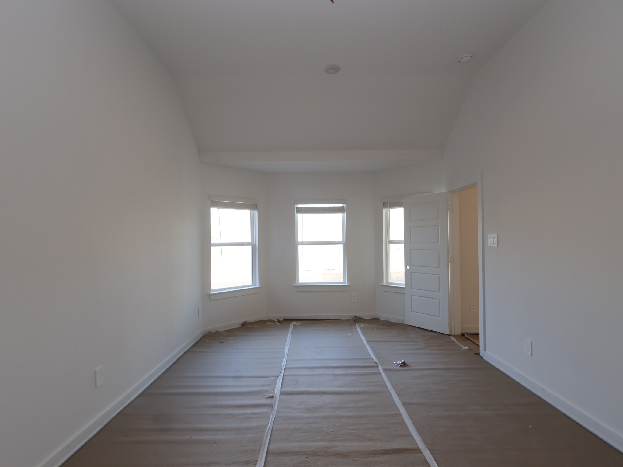673 Falling Cave Drive Property Photo 12