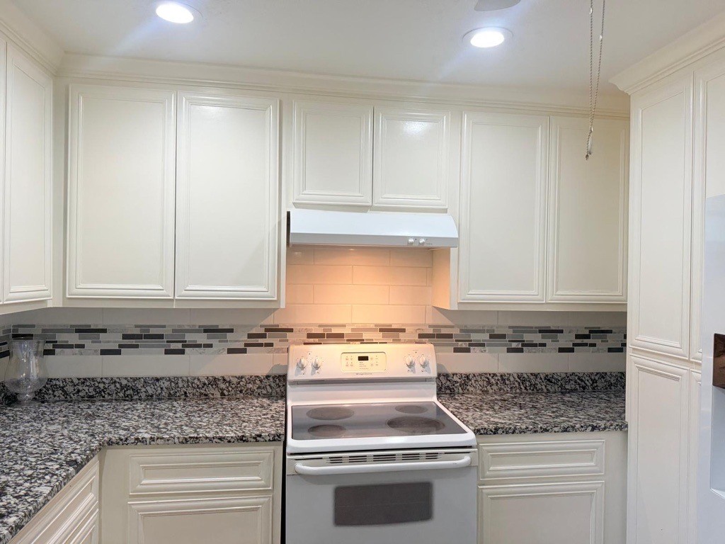304 Jill Street Property Photo 6