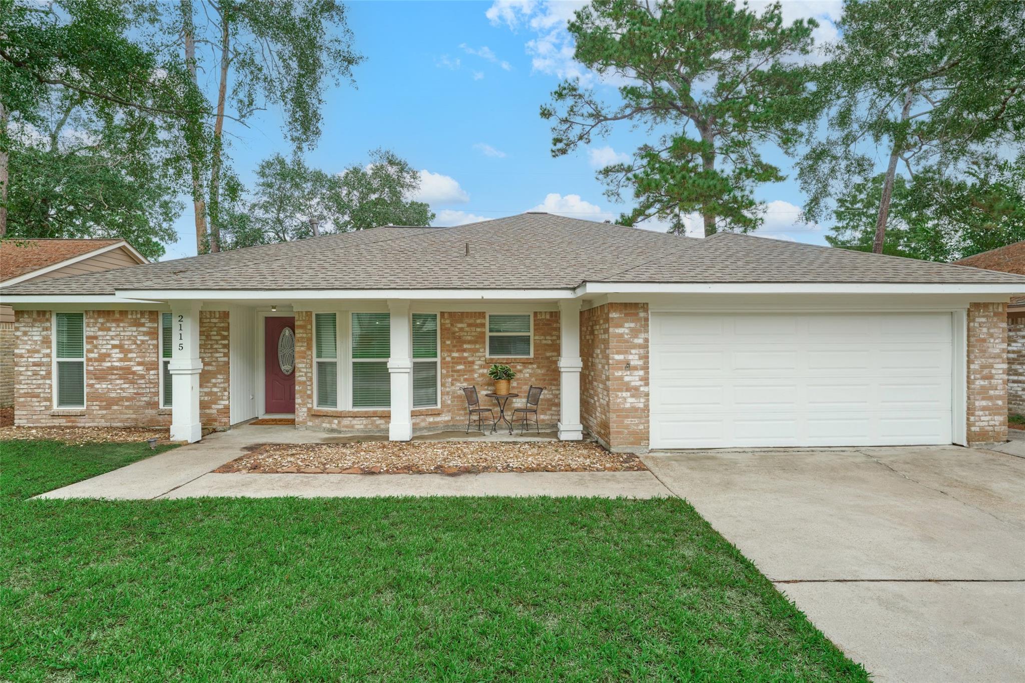 2115 Wickburn Drive Property Photo 5