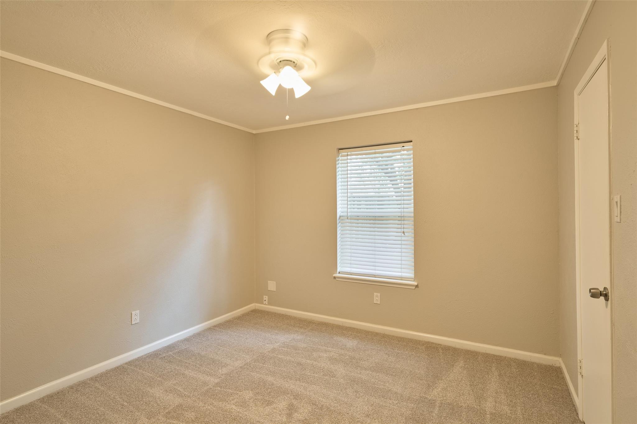 2115 Wickburn Drive Property Photo 25
