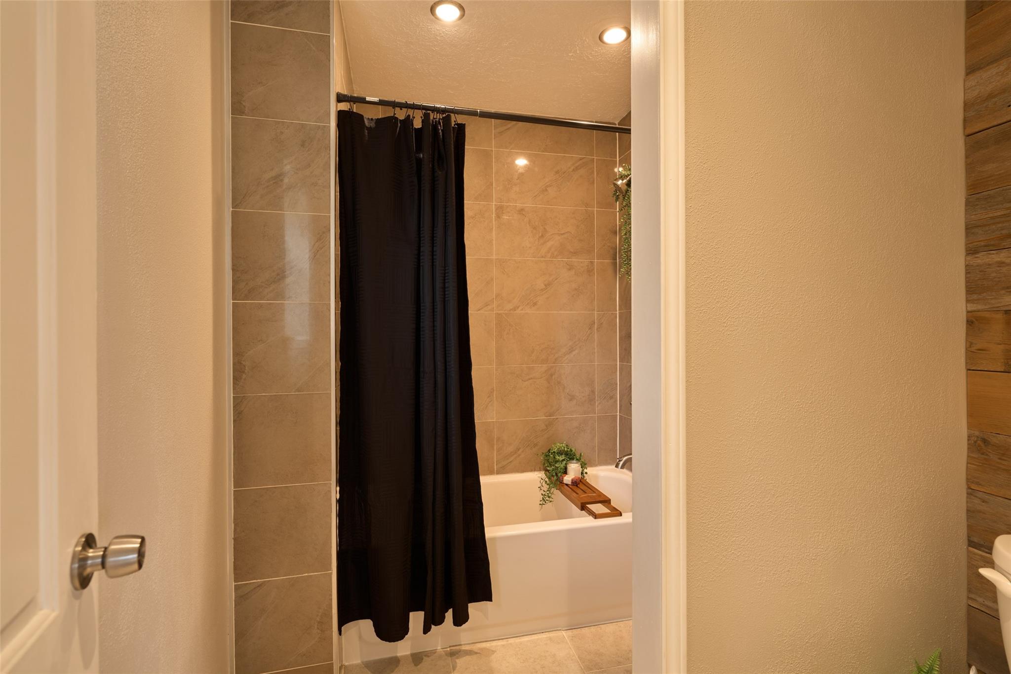 2115 Wickburn Drive Property Photo 26