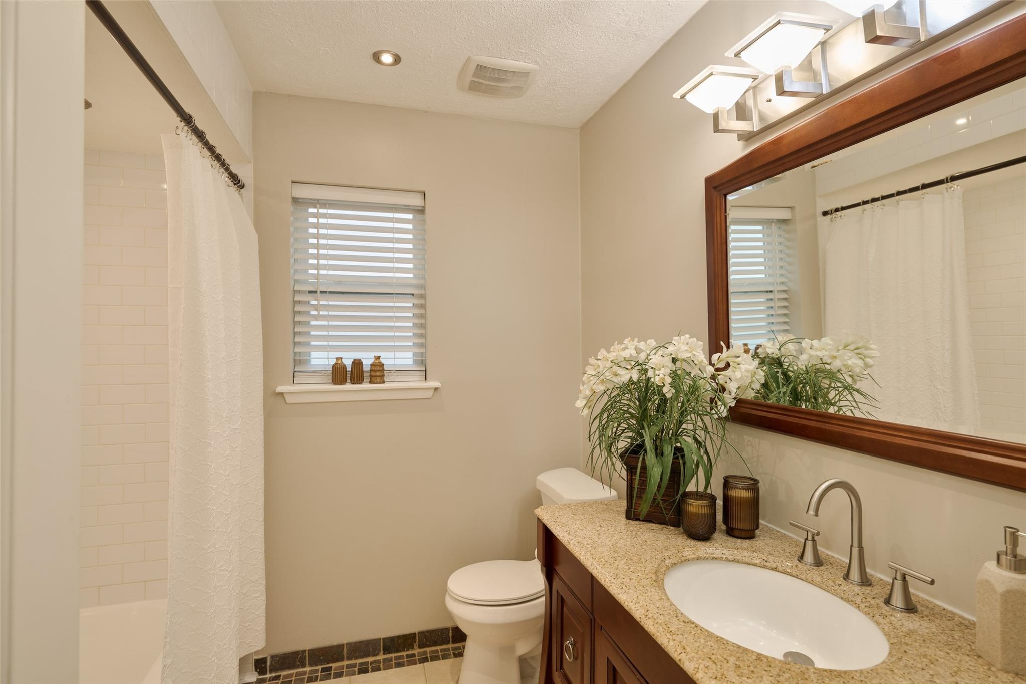 2115 Wickburn Drive Property Photo 32