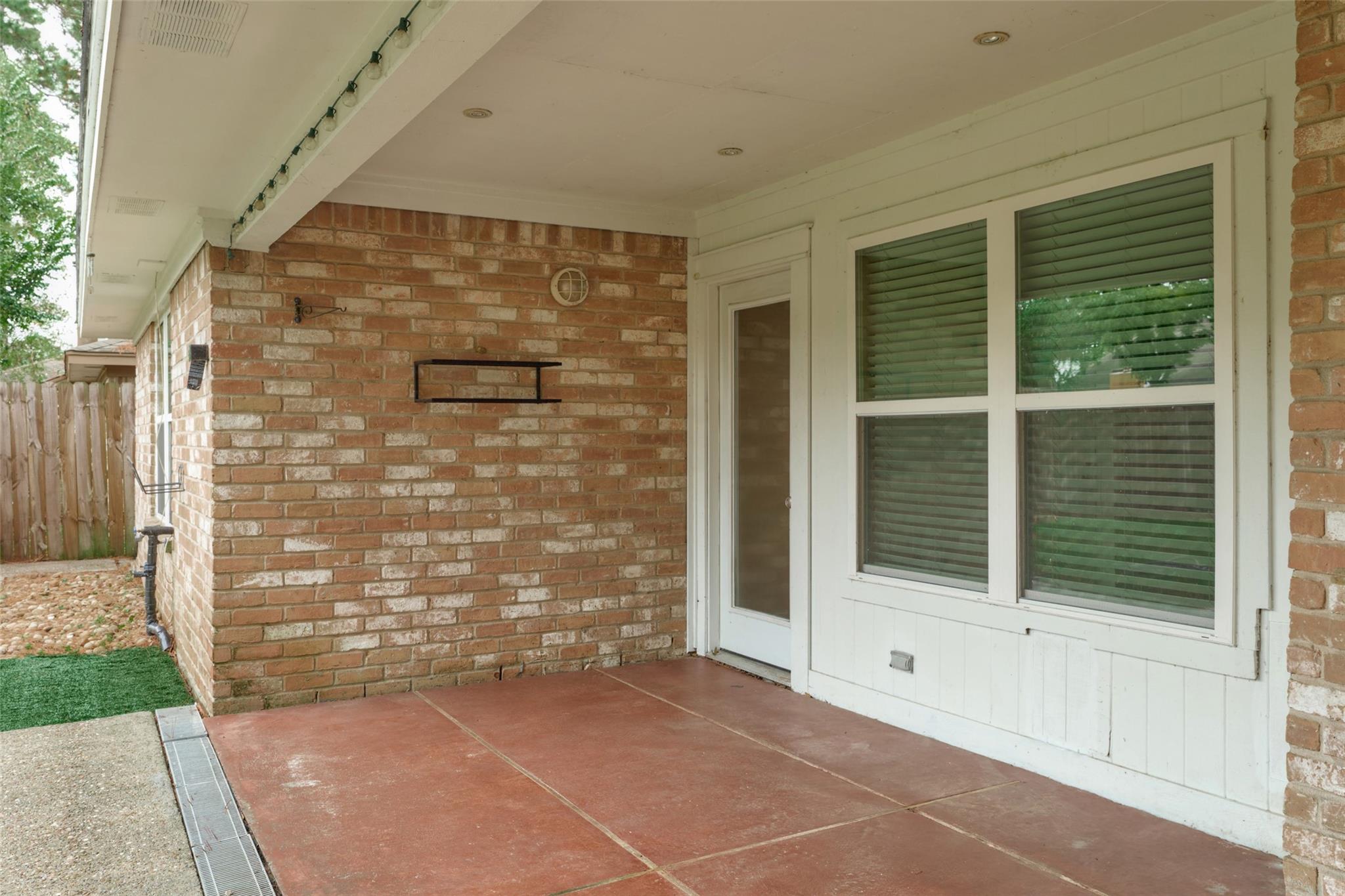 2115 Wickburn Drive Property Photo 39