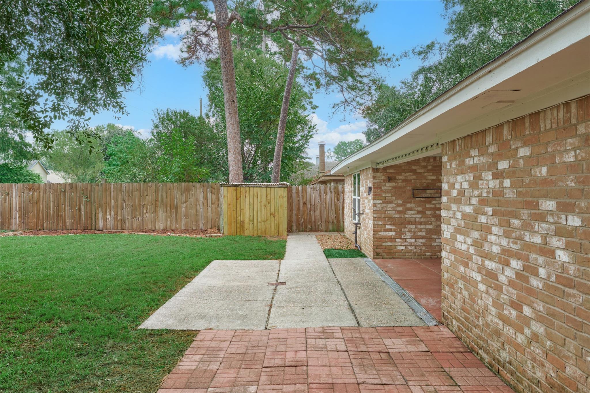 2115 Wickburn Drive Property Photo 40