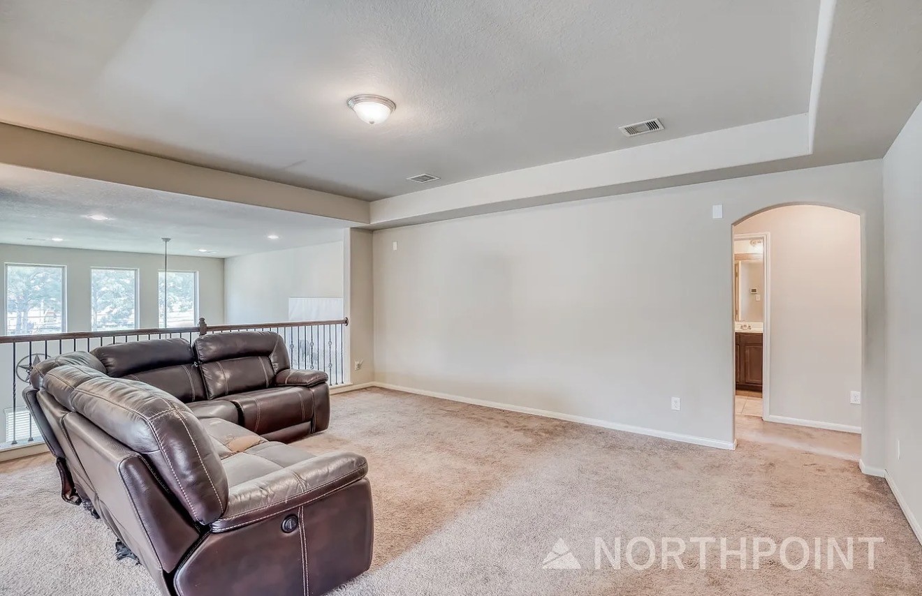 4031 Guild Meadows Drive Property Photo 6