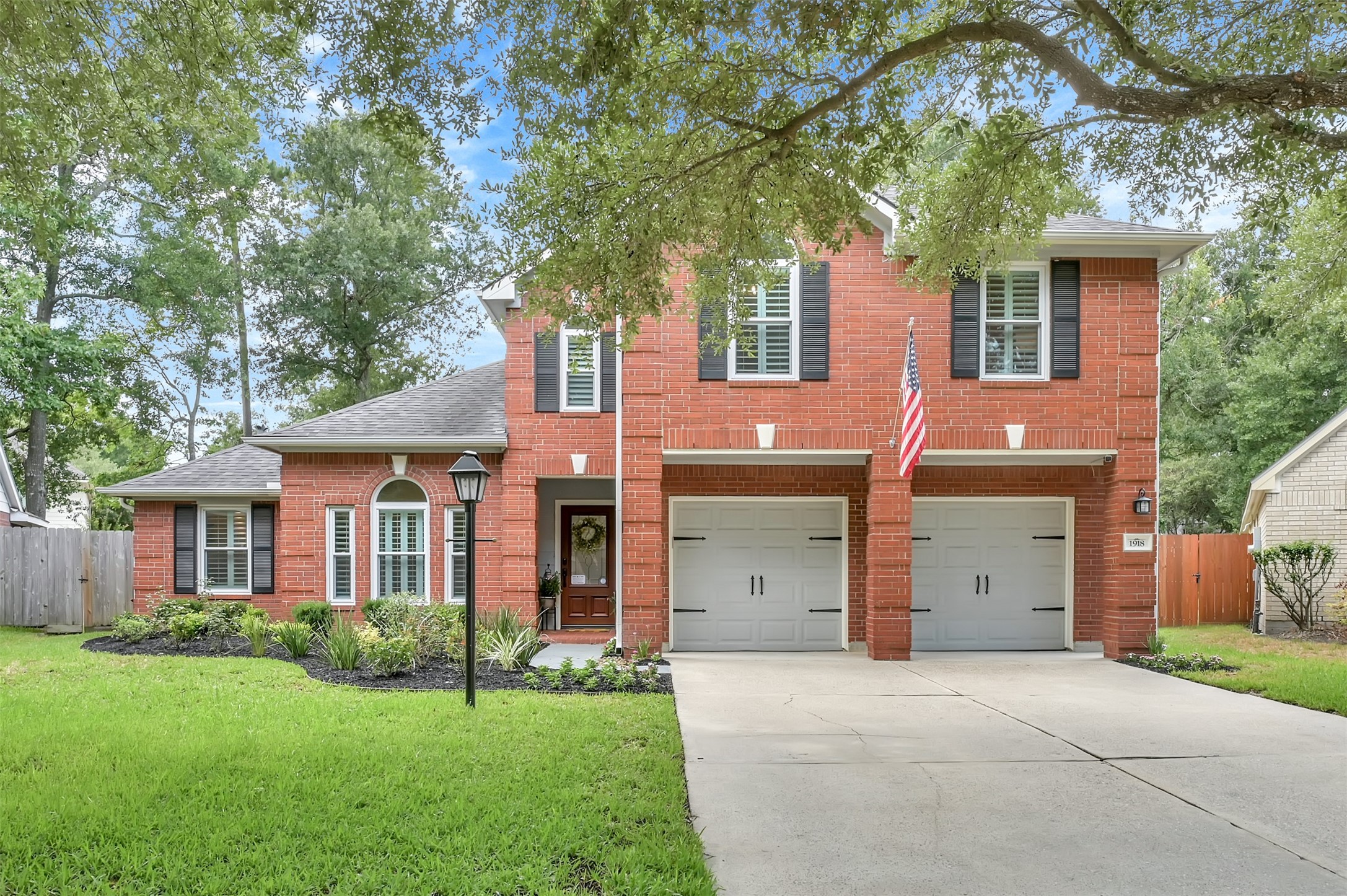1918 Scenic Park Drive Property Photo 1