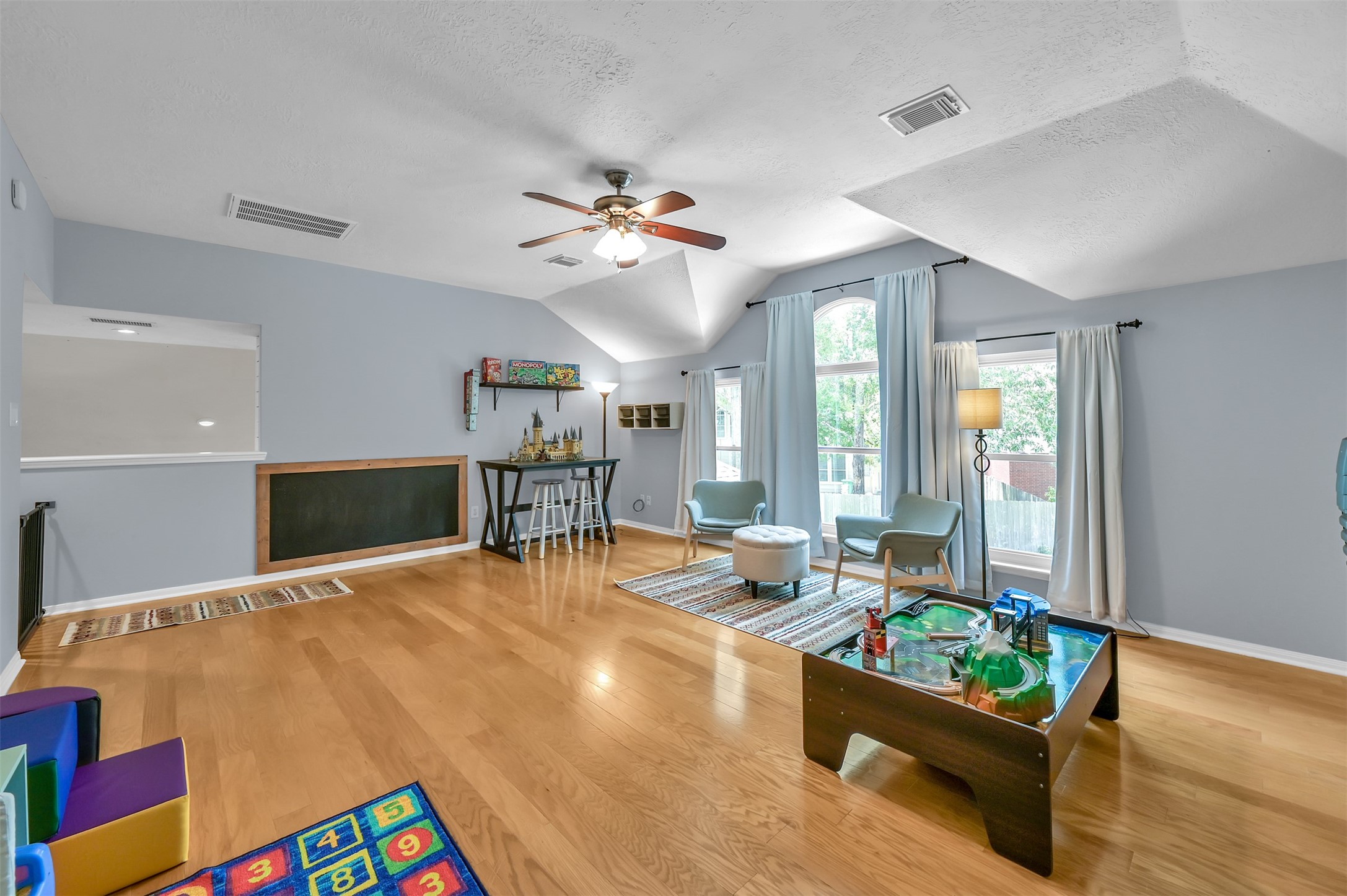 1918 Scenic Park Drive Property Photo 36