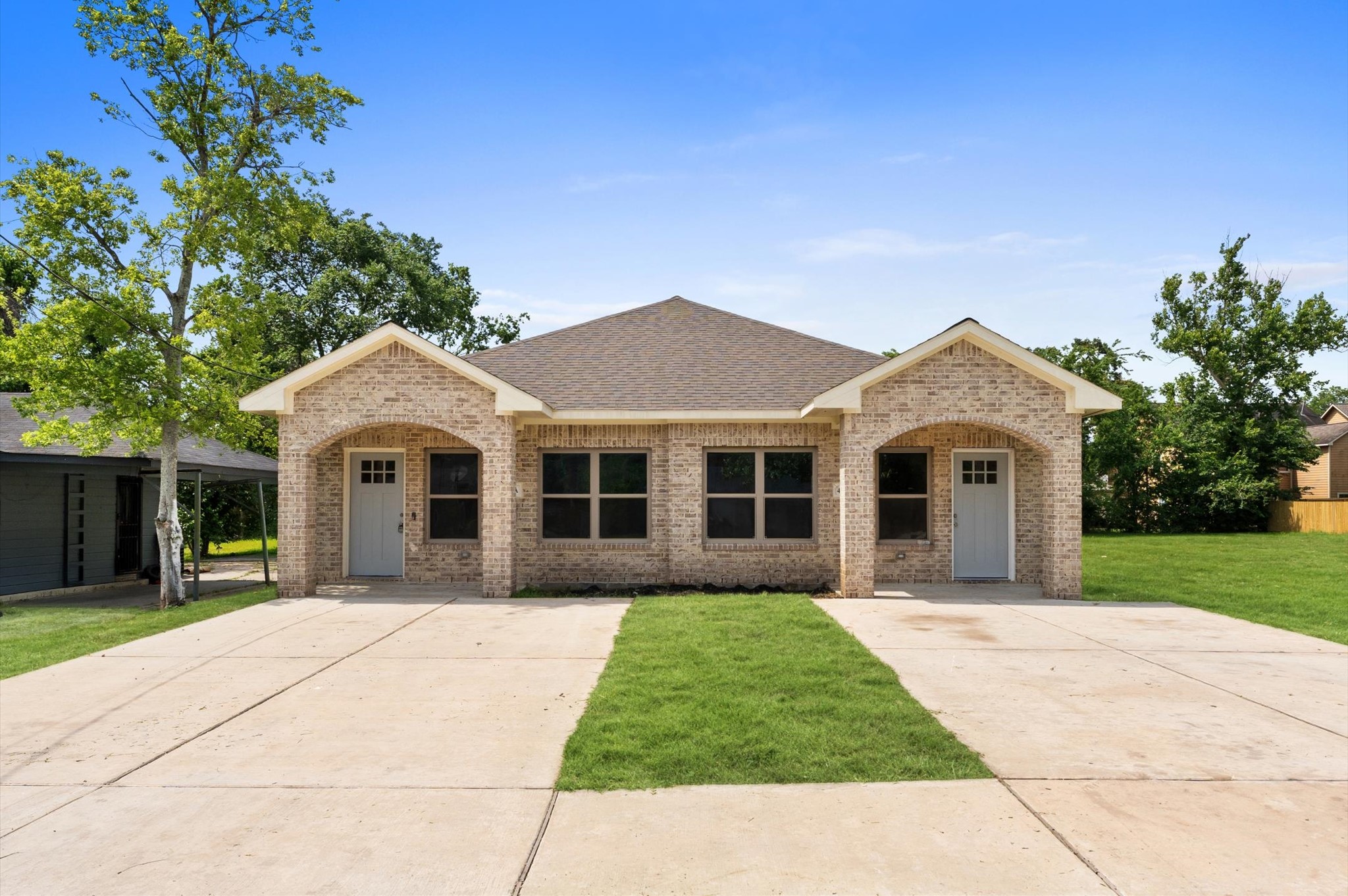 4534 Maggie Street Property Photo 1