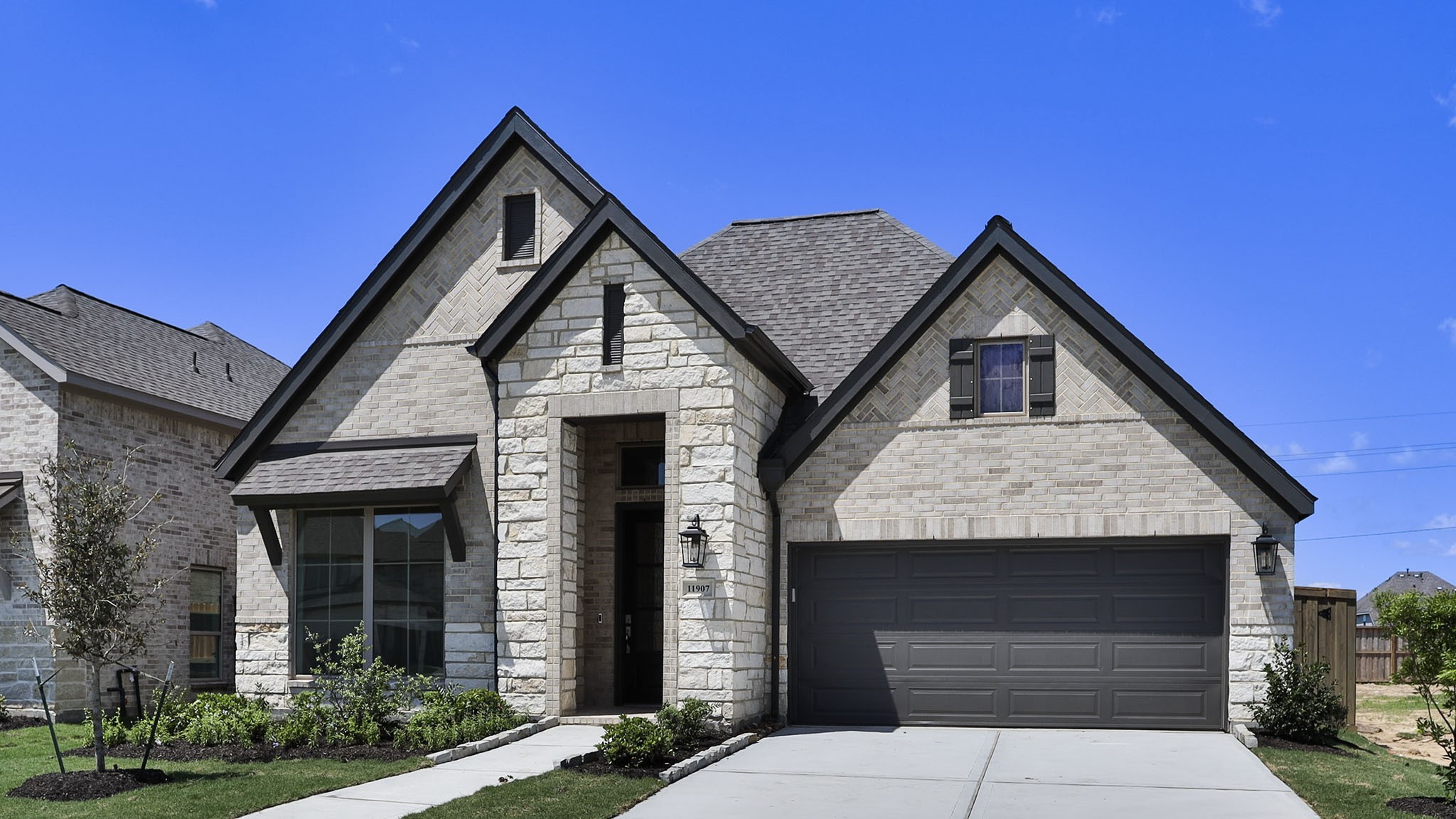 11907 Sawgrass Drive Property Photo 1