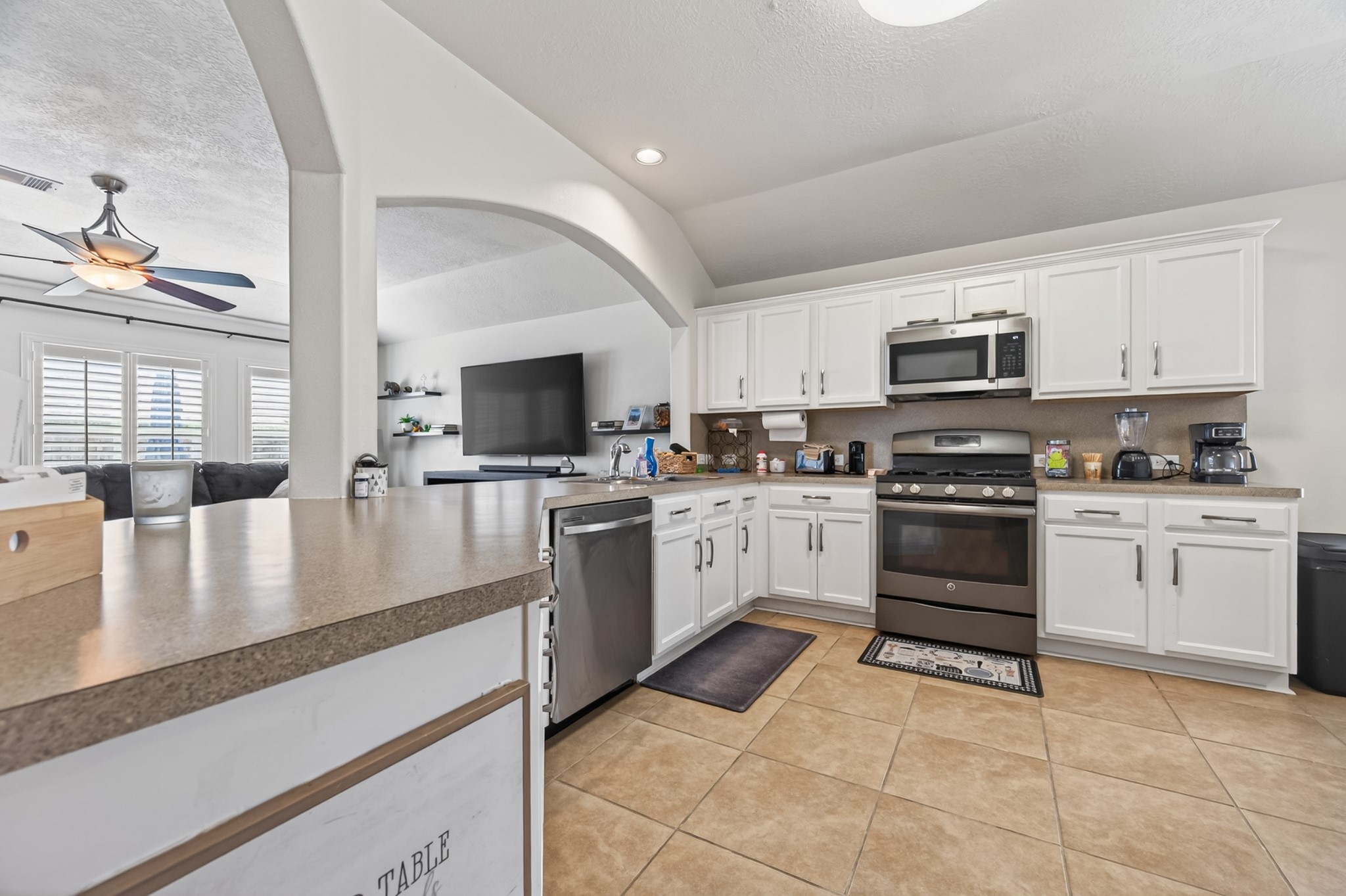 3607 Pillar Cove Lane Property Photo 4