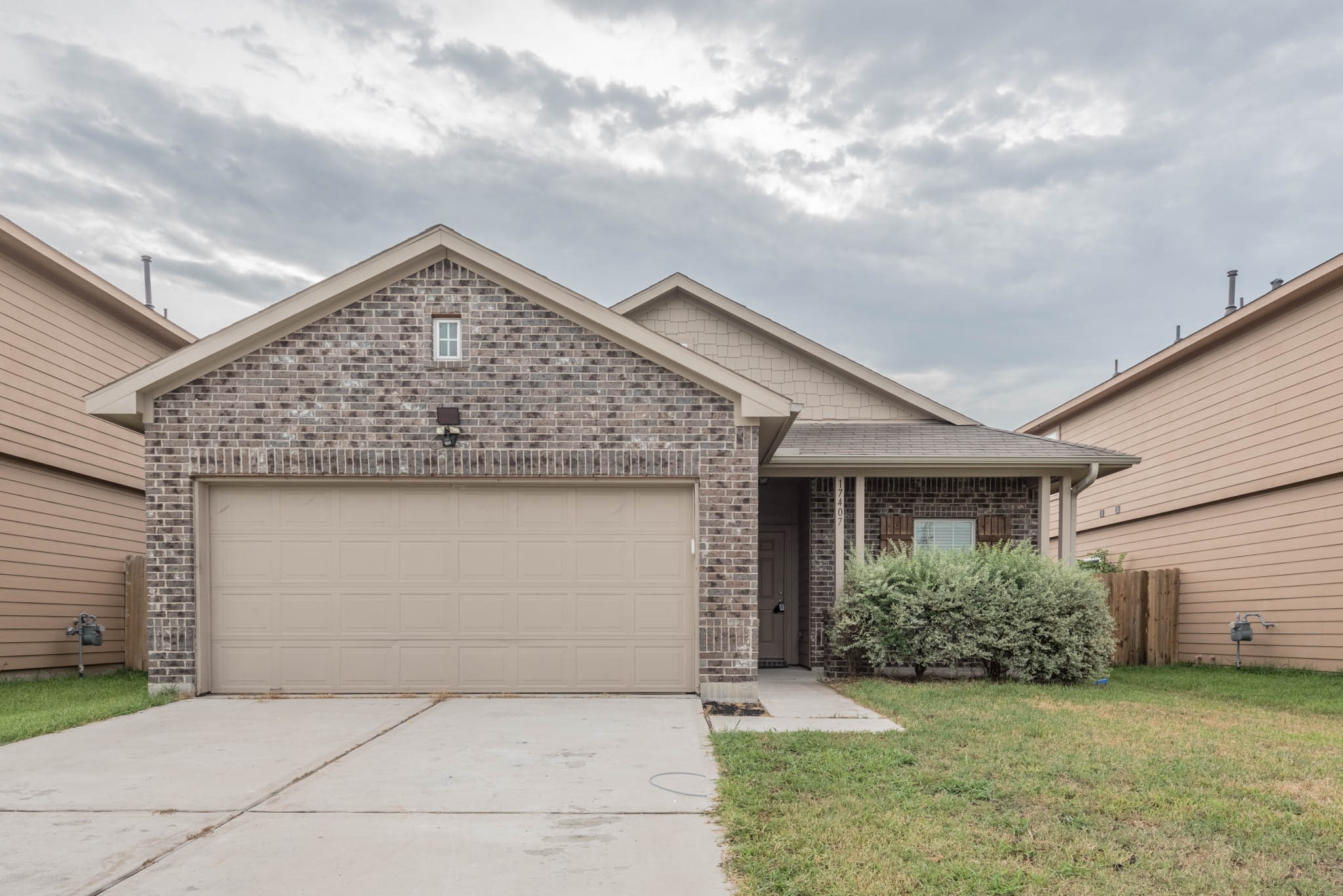 17407 Blackstone Trails Drive Property Photo 1