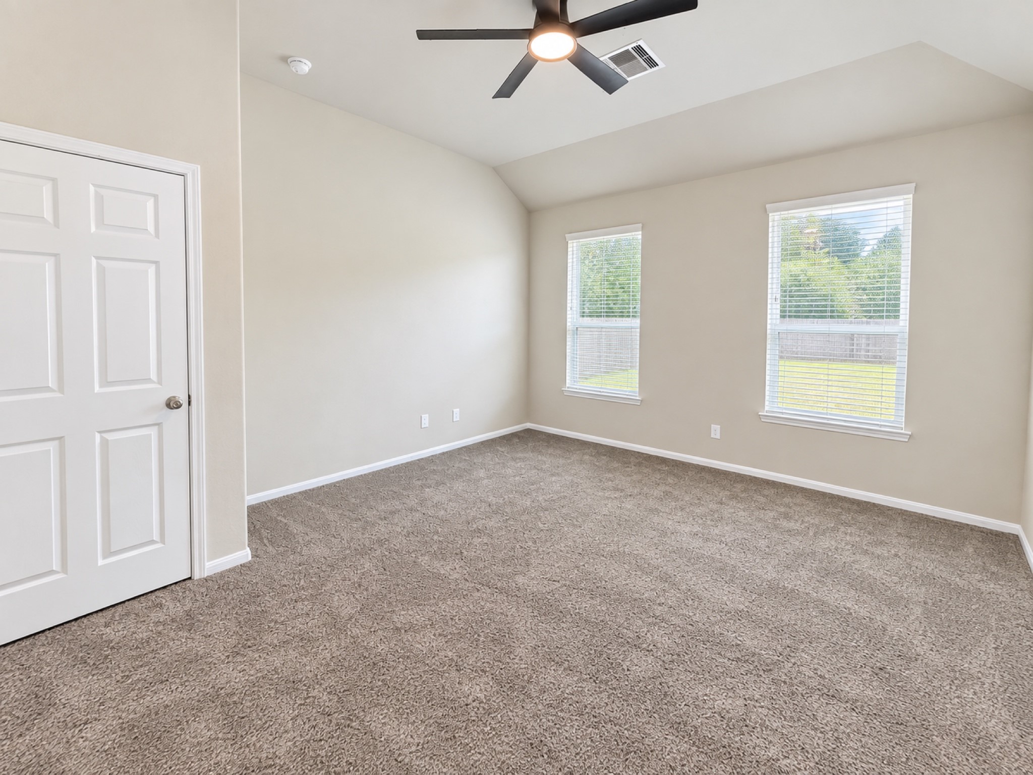 6406 Leaning Cypress Trail Property Photo 9