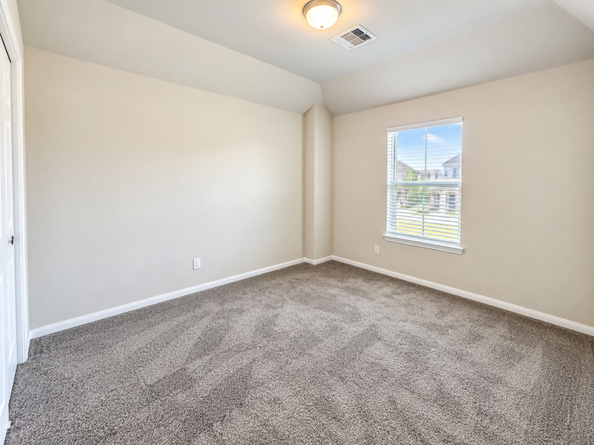 6406 Leaning Cypress Trail Property Photo 17