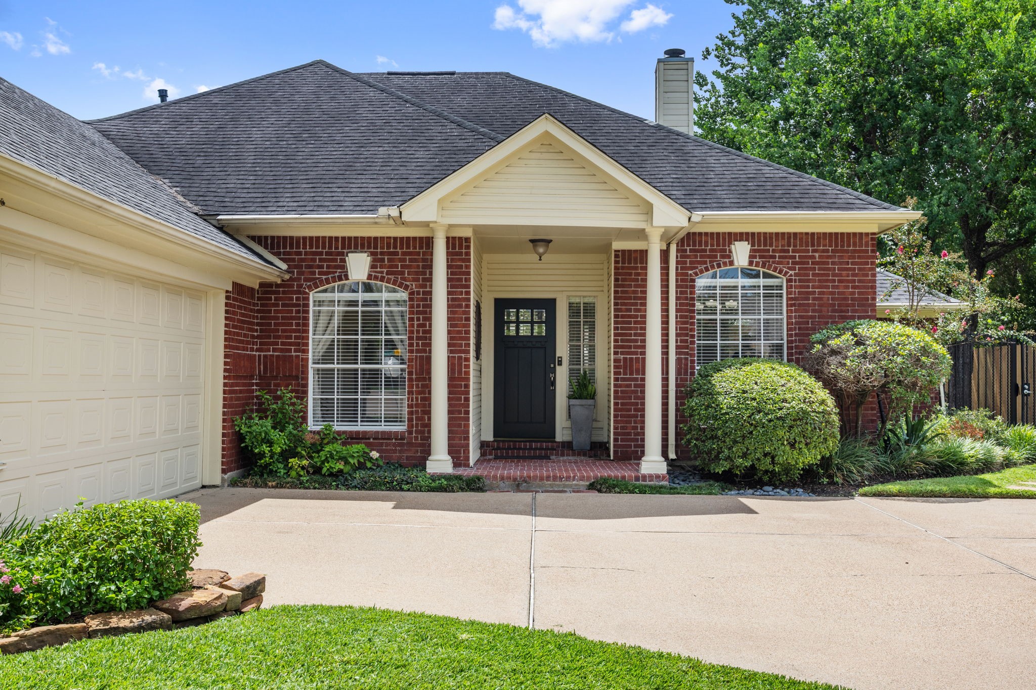 13119 Wickersham Lane Property Photo 3
