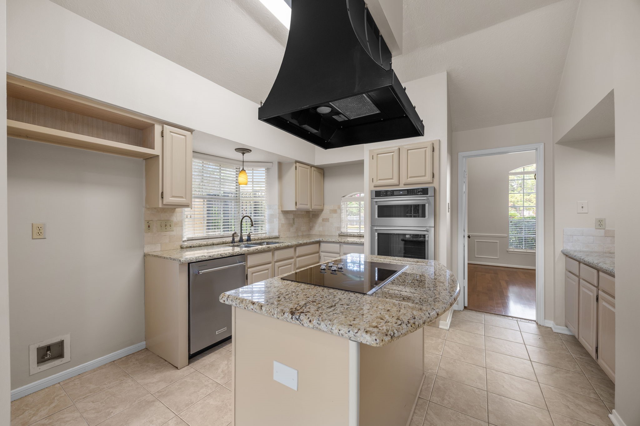 13119 Wickersham Lane Property Photo 13
