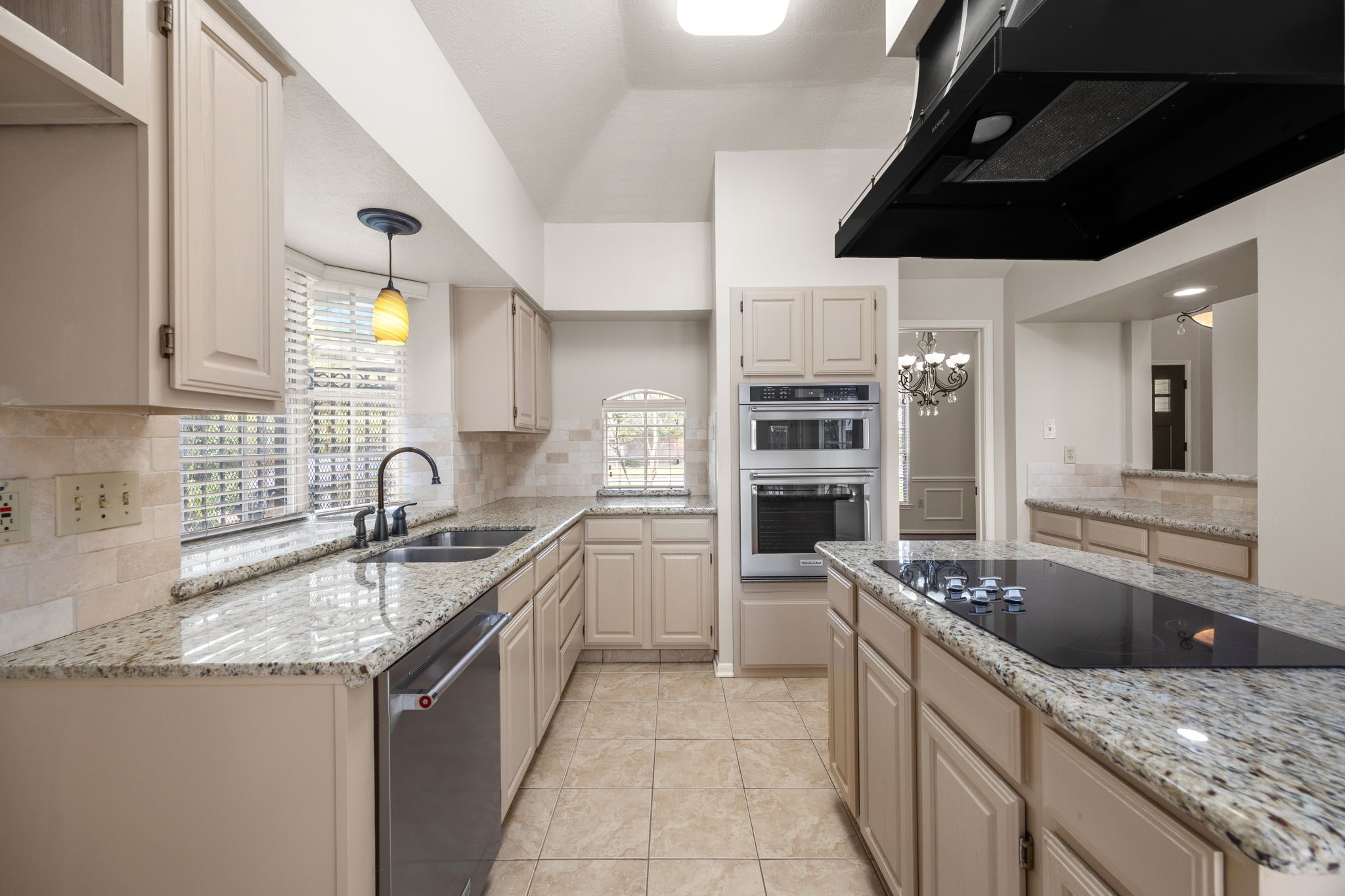 13119 Wickersham Lane Property Photo 14