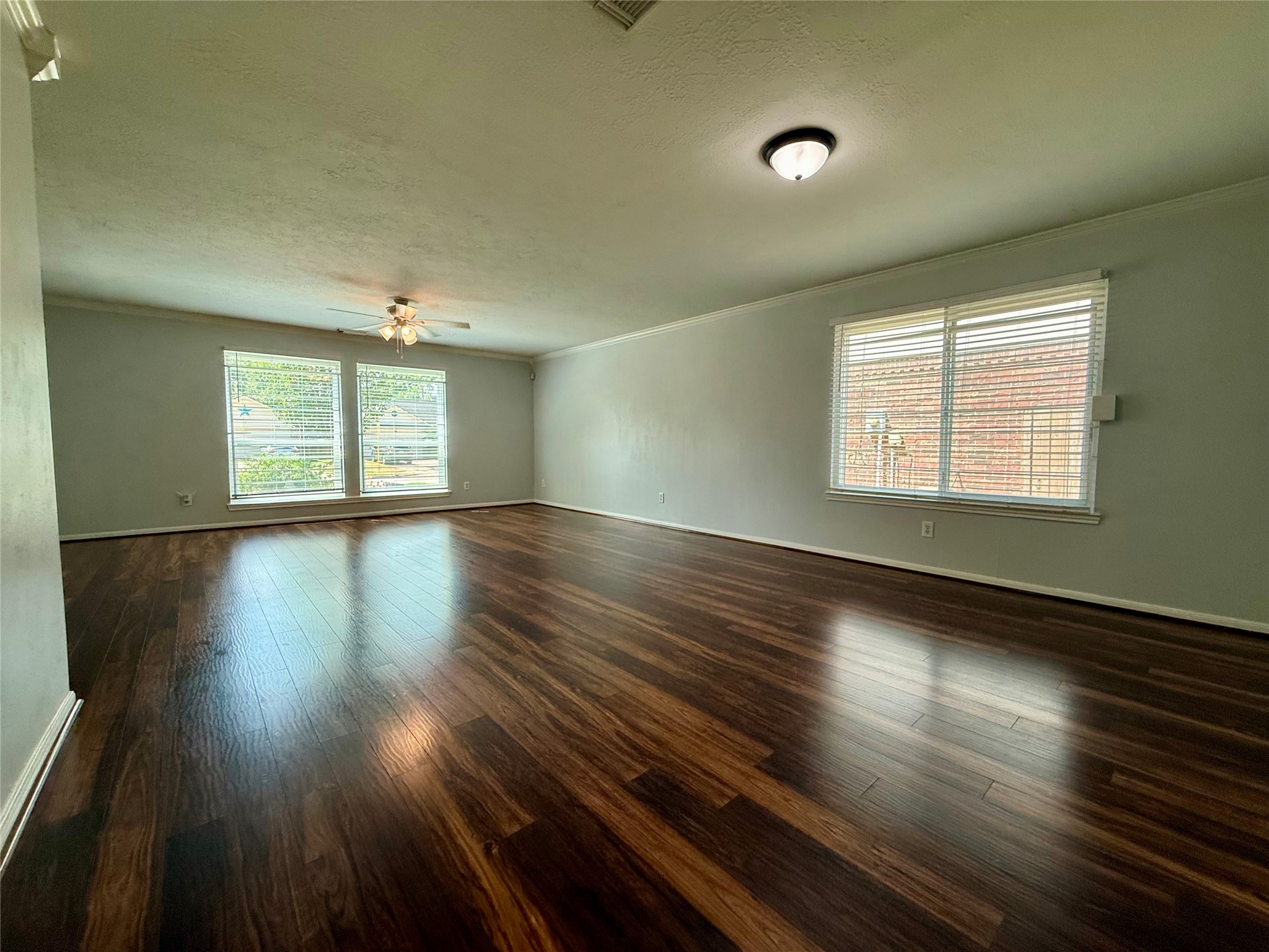 6931 Echo Pines Drive Property Photo 5