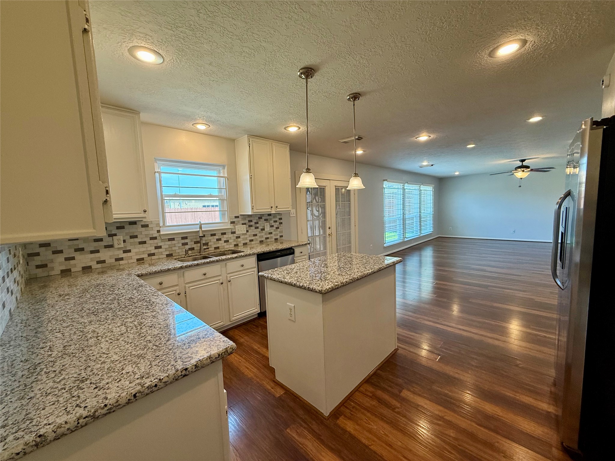 6931 Echo Pines Drive Property Photo 8