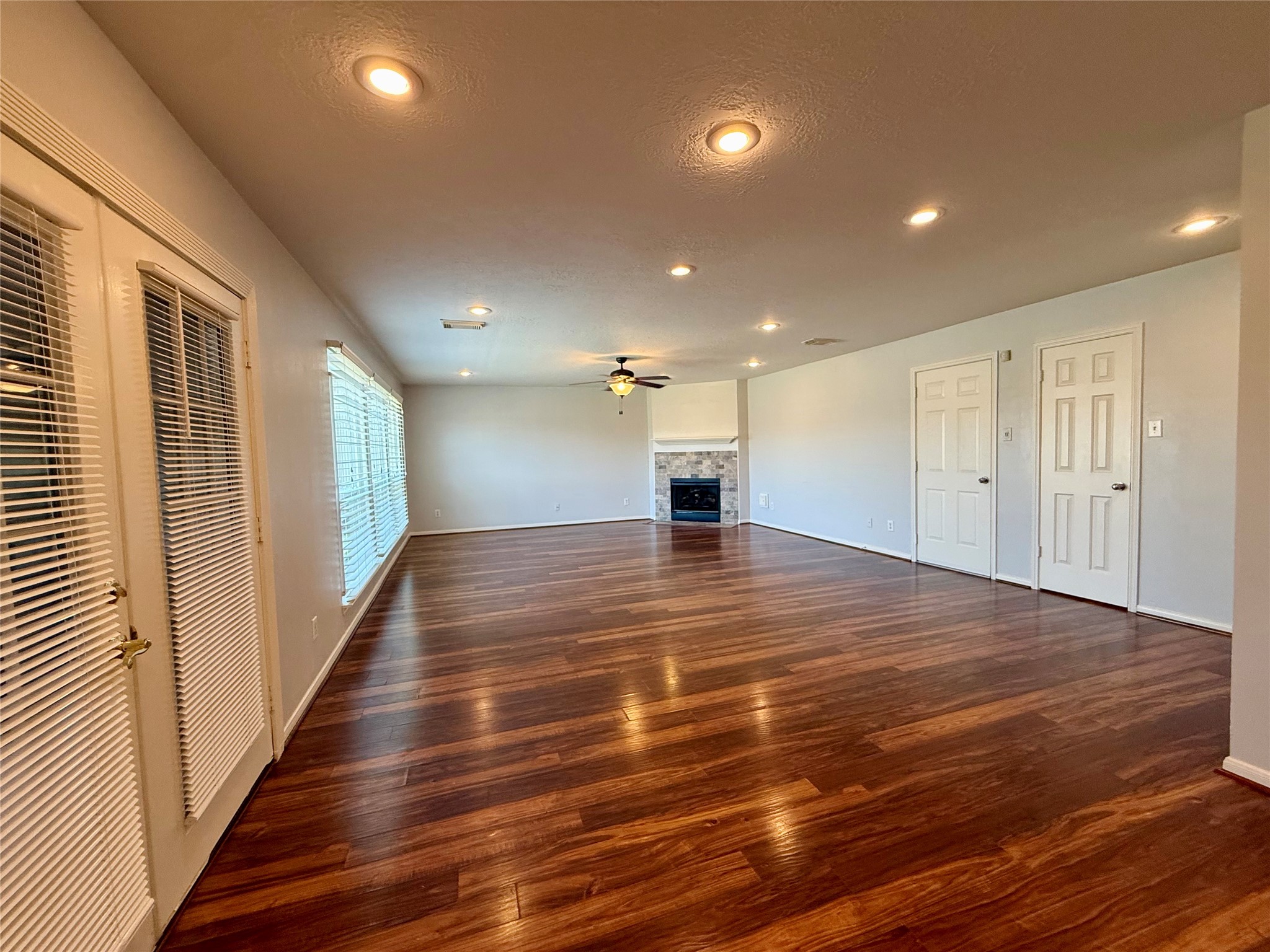 6931 Echo Pines Drive Property Photo 9