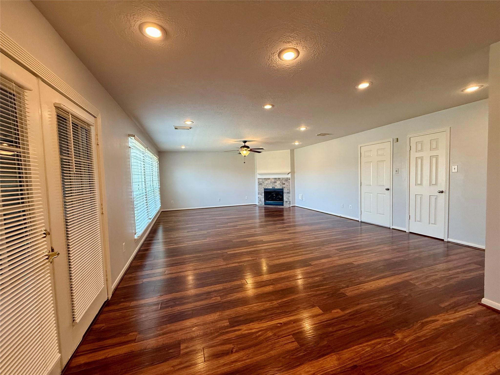 6931 Echo Pines Drive Property Photo 9