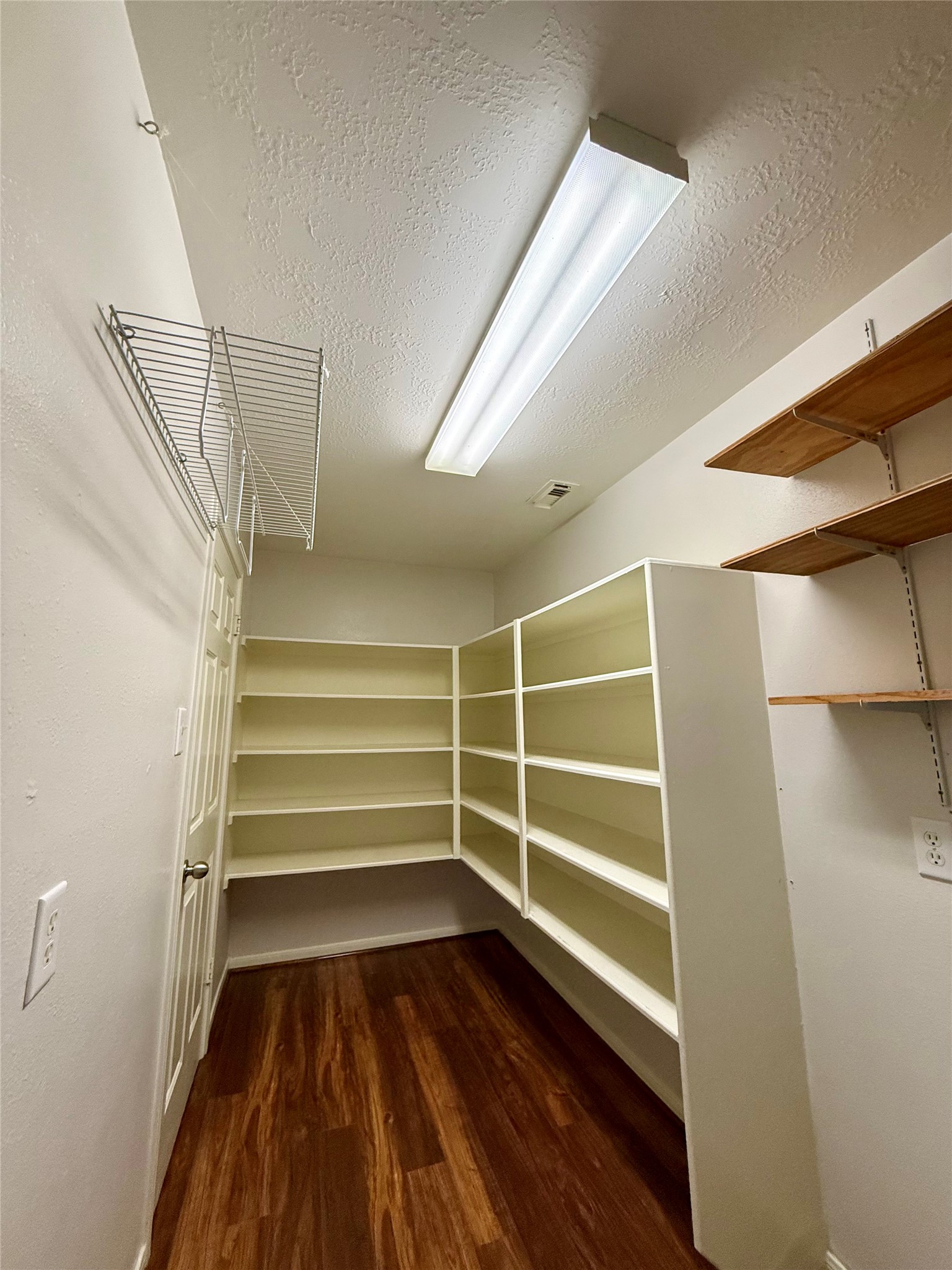 6931 Echo Pines Drive Property Photo 11